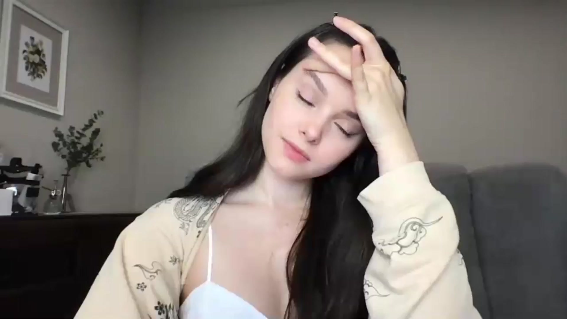 Gallery image thumbnail from TheGirl_'s myfreecams stream on, 05/28/2024, 23:54 image 14 of 20