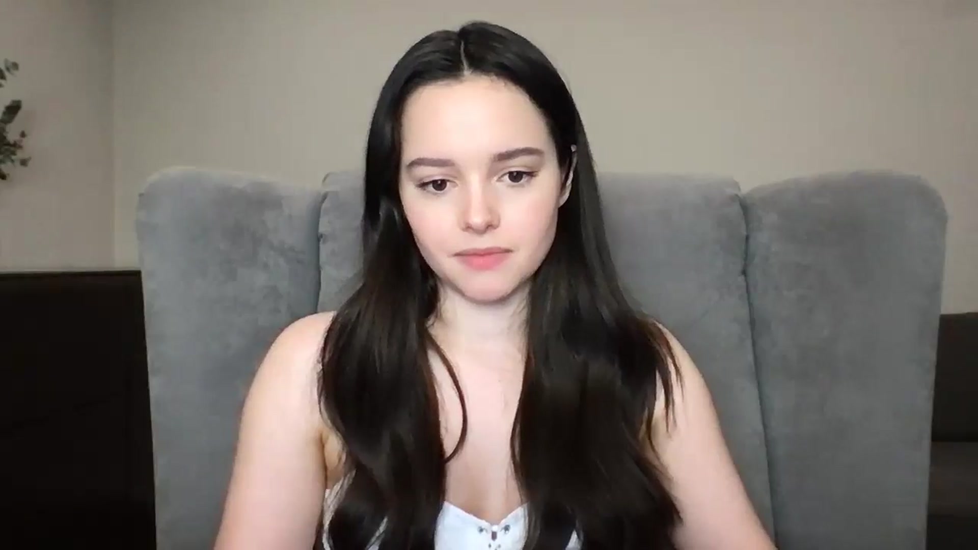 Gallery image thumbnail from TheGirl_'s myfreecams stream on, 05/29/2024, 01:18 image 14 of 20