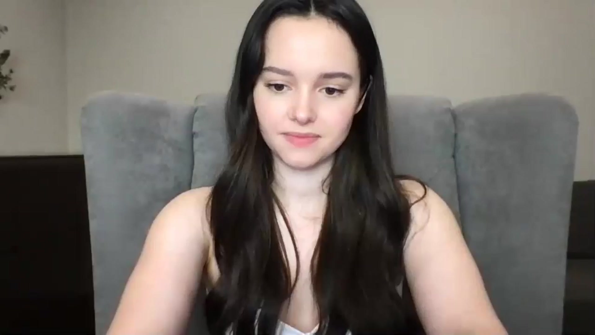 Gallery image thumbnail from TheGirl_'s myfreecams stream on, 05/29/2024, 01:18 image 16 of 20