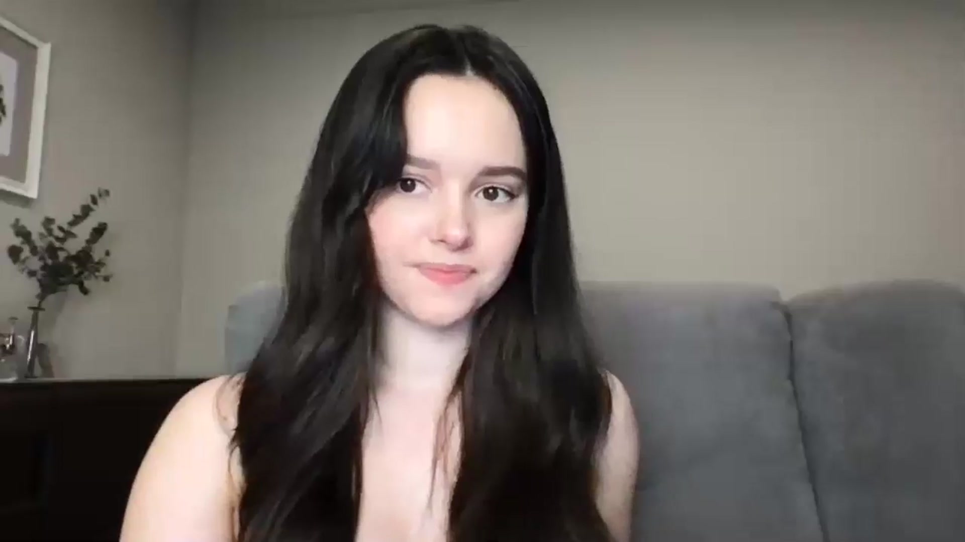 Gallery image thumbnail from TheGirl_'s myfreecams stream on, 05/29/2024, 01:18 image 9 of 20