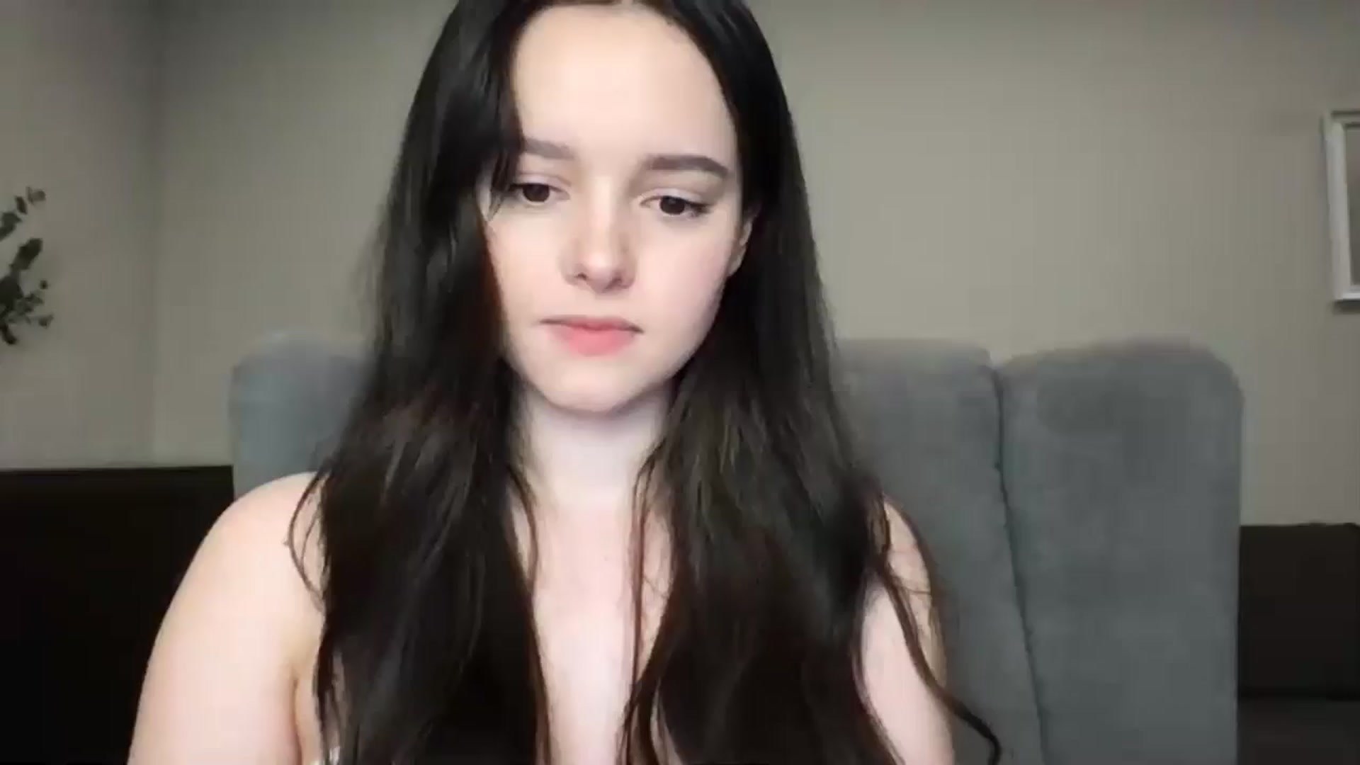 Gallery image thumbnail from TheGirl_'s myfreecams stream on, 05/29/2024, 01:18 image 2 of 20