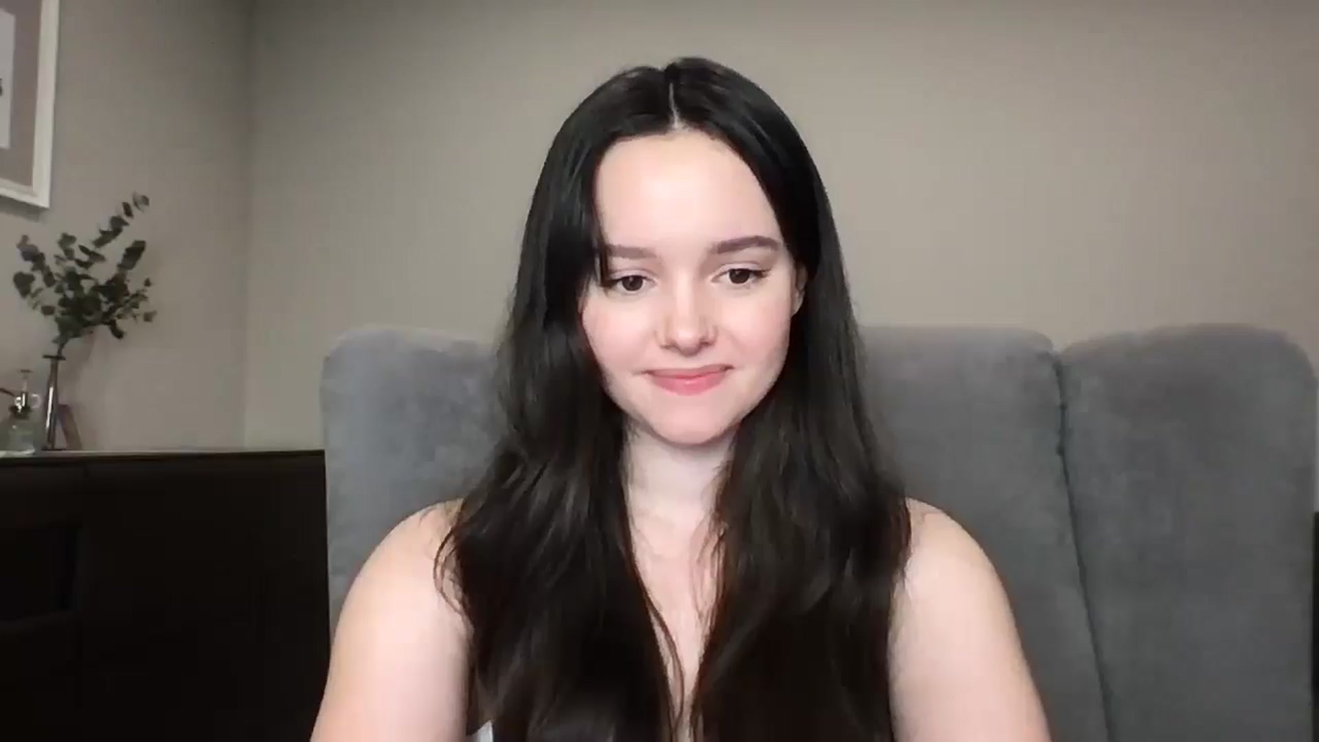 Gallery image thumbnail from TheGirl_'s myfreecams stream on, 05/29/2024, 01:18 image 5 of 20