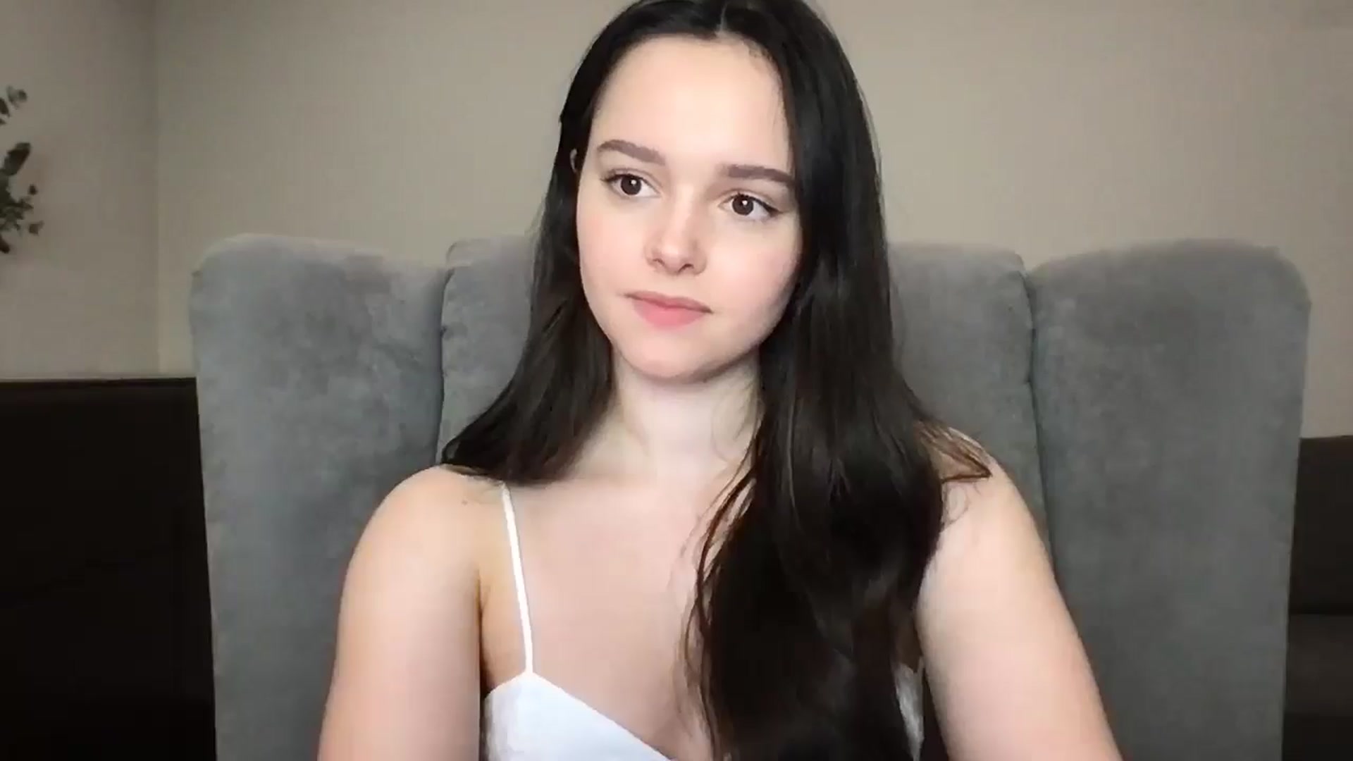 Gallery image thumbnail from TheGirl_'s myfreecams stream on, 05/29/2024, 02:12 image 5 of 20