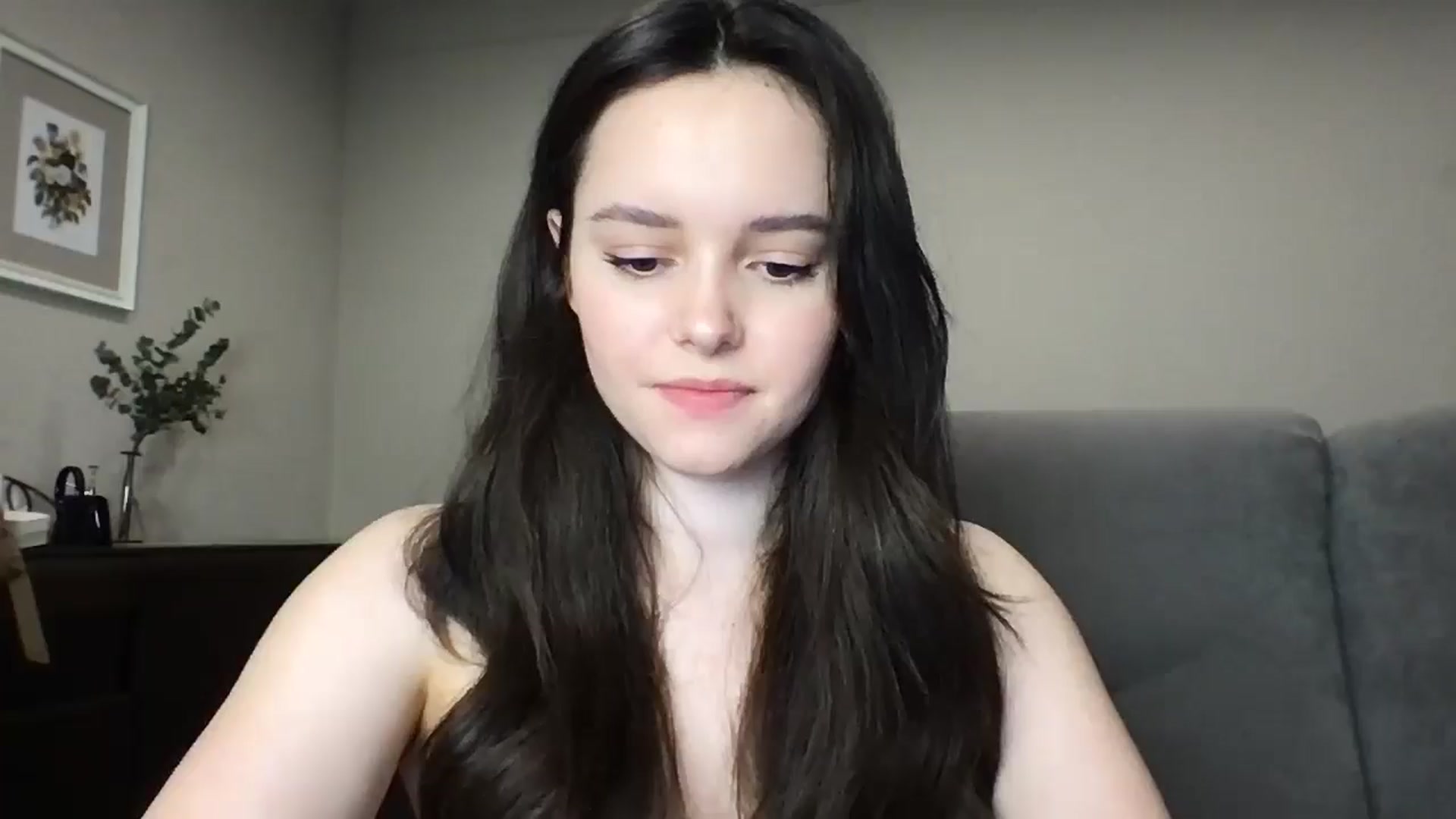 Gallery image thumbnail from TheGirl_'s myfreecams stream on, 05/31/2024, 22:27 image 16 of 20