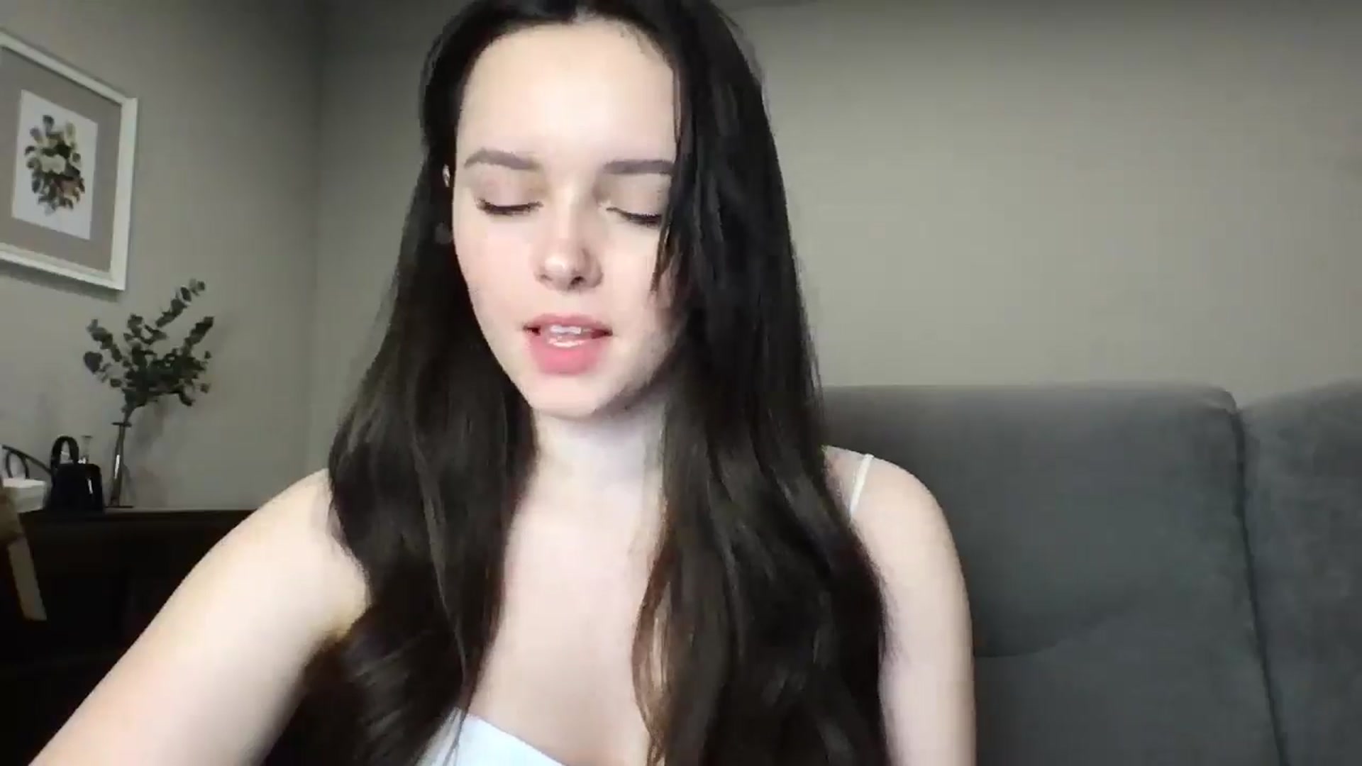 Gallery image thumbnail from TheGirl_'s myfreecams stream on, 05/31/2024, 22:27 image 3 of 20