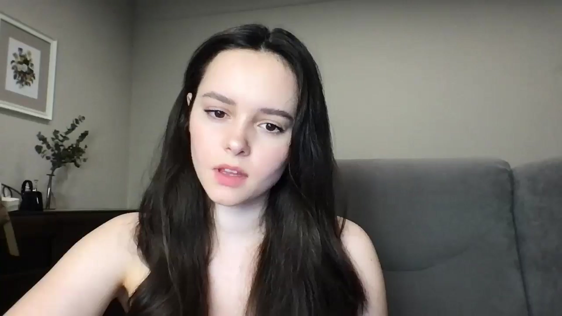 Gallery image thumbnail from TheGirl_'s myfreecams stream on, 05/31/2024, 22:27 image 9 of 20