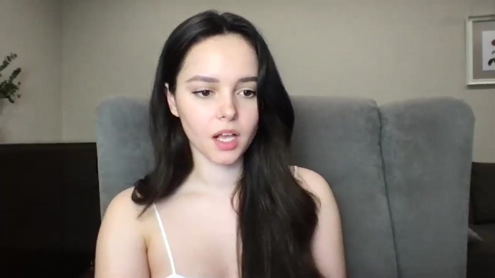 Gallery image thumbnail from TheGirl_'s myfreecams stream on, 06/01/2024, 01:38 image 15 of 20