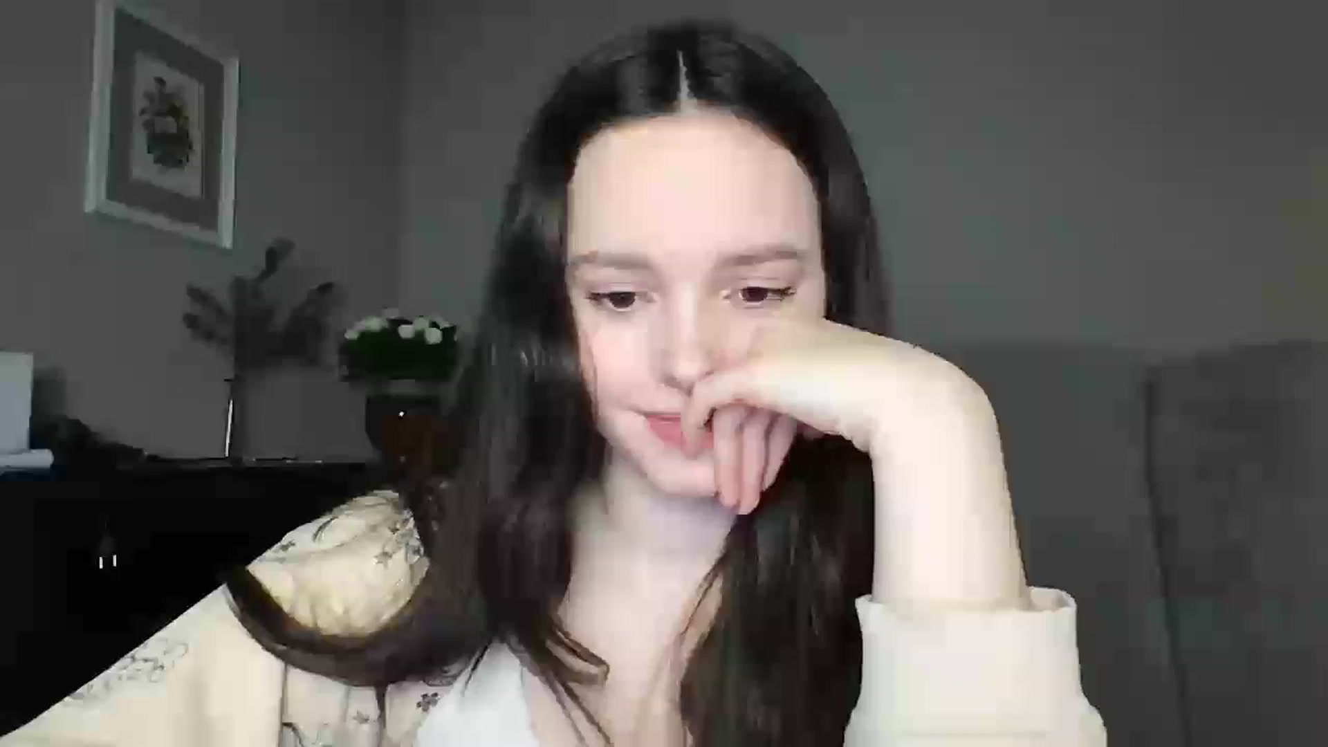 Gallery image thumbnail from TheGirl_'s myfreecams stream on, 06/15/2024, 23:32 image 6 of 20