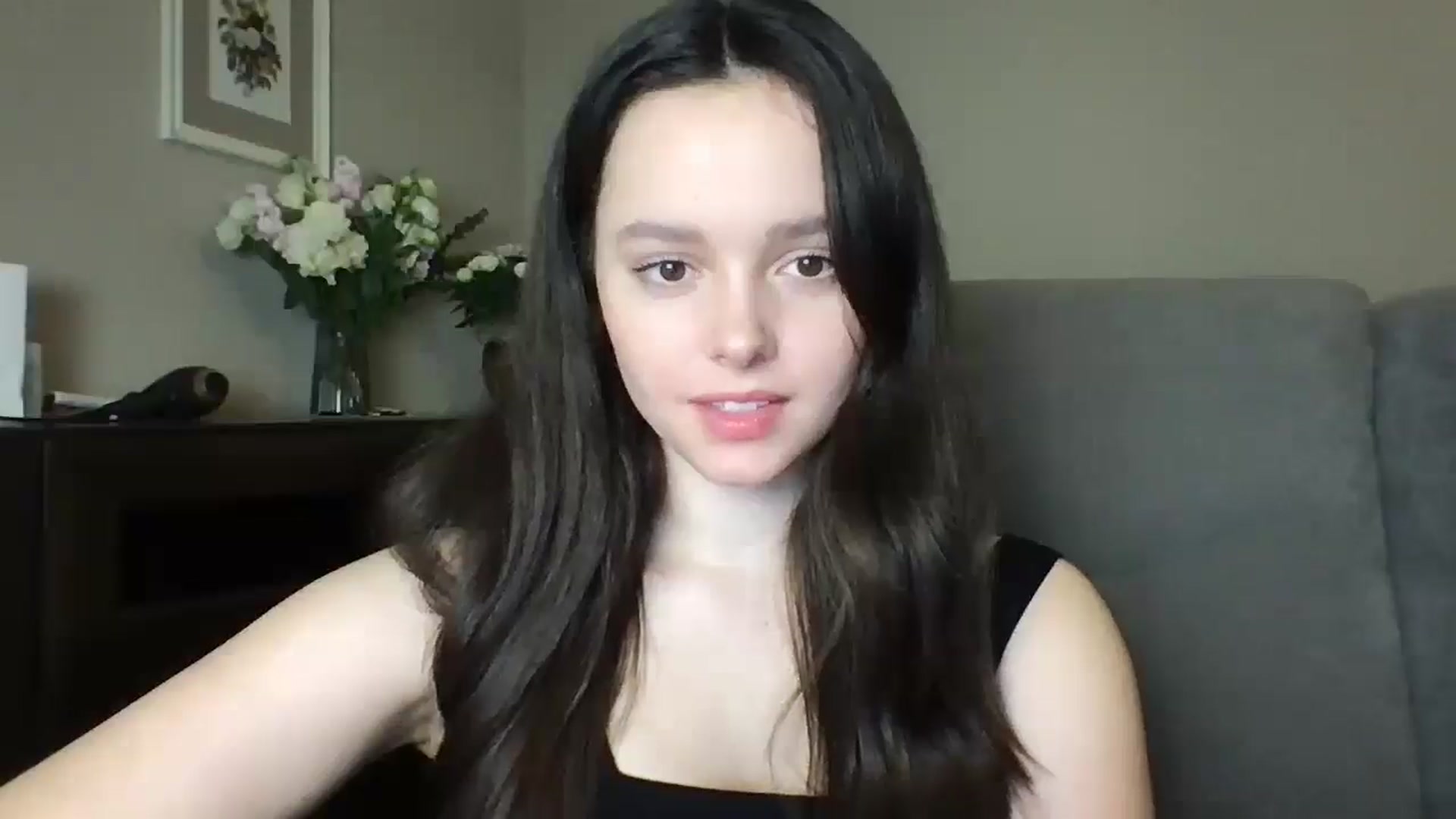 Gallery image thumbnail from TheGirl_'s myfreecams stream on, 06/17/2024, 24:37 image 18 of 20
