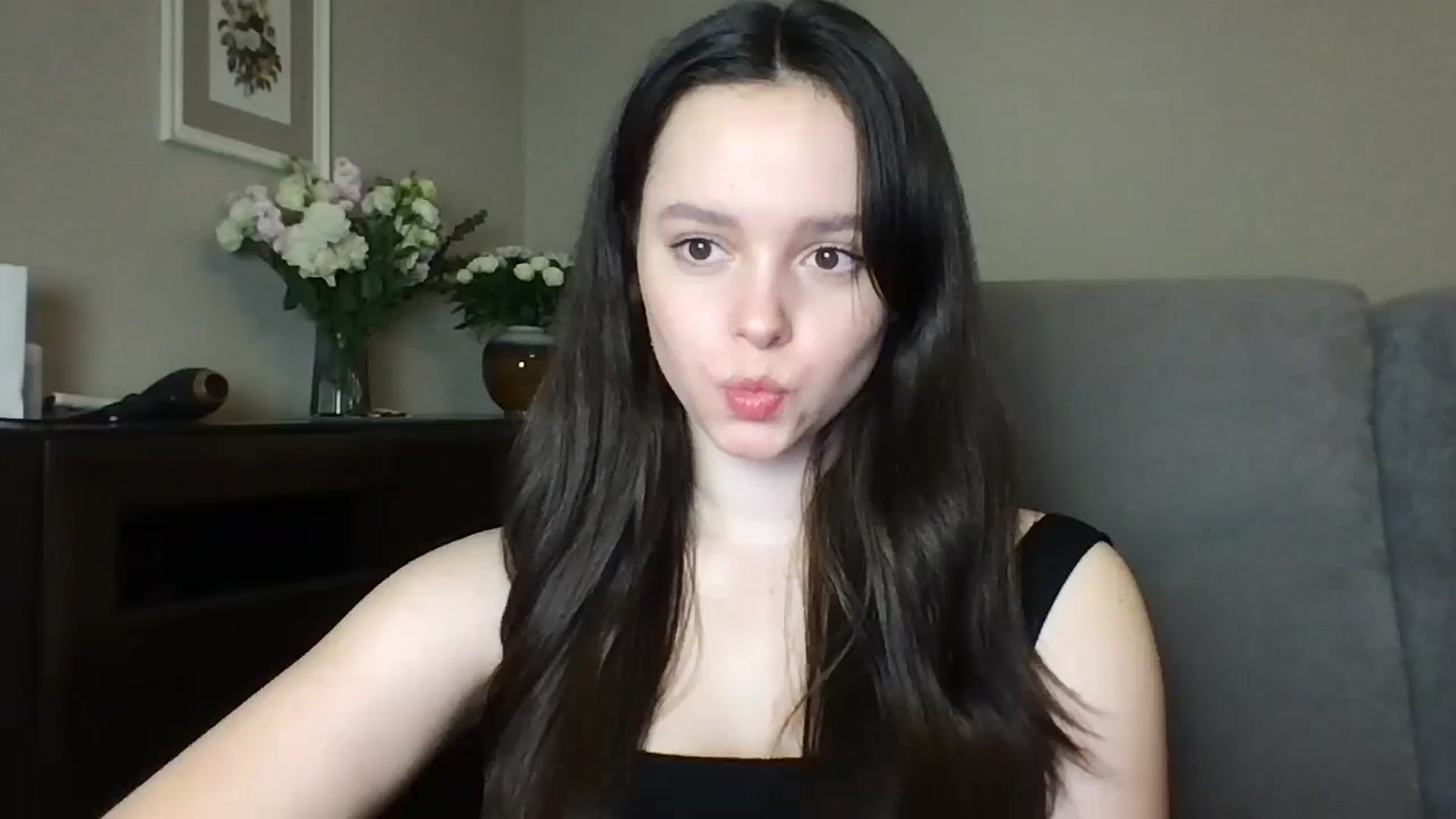 Gallery image thumbnail from TheGirl_'s myfreecams stream on, 06/17/2024, 24:37 image 17 of 20