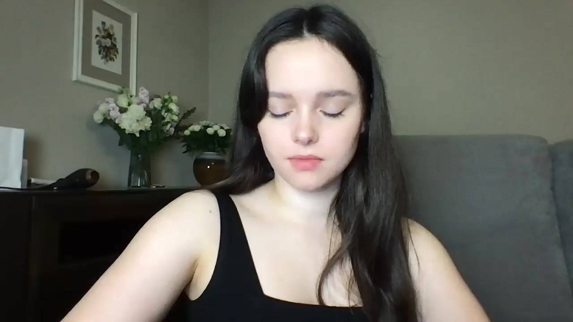 Gallery image thumbnail from TheGirl_'s myfreecams stream on, 06/17/2024, 24:37 image 12 of 20