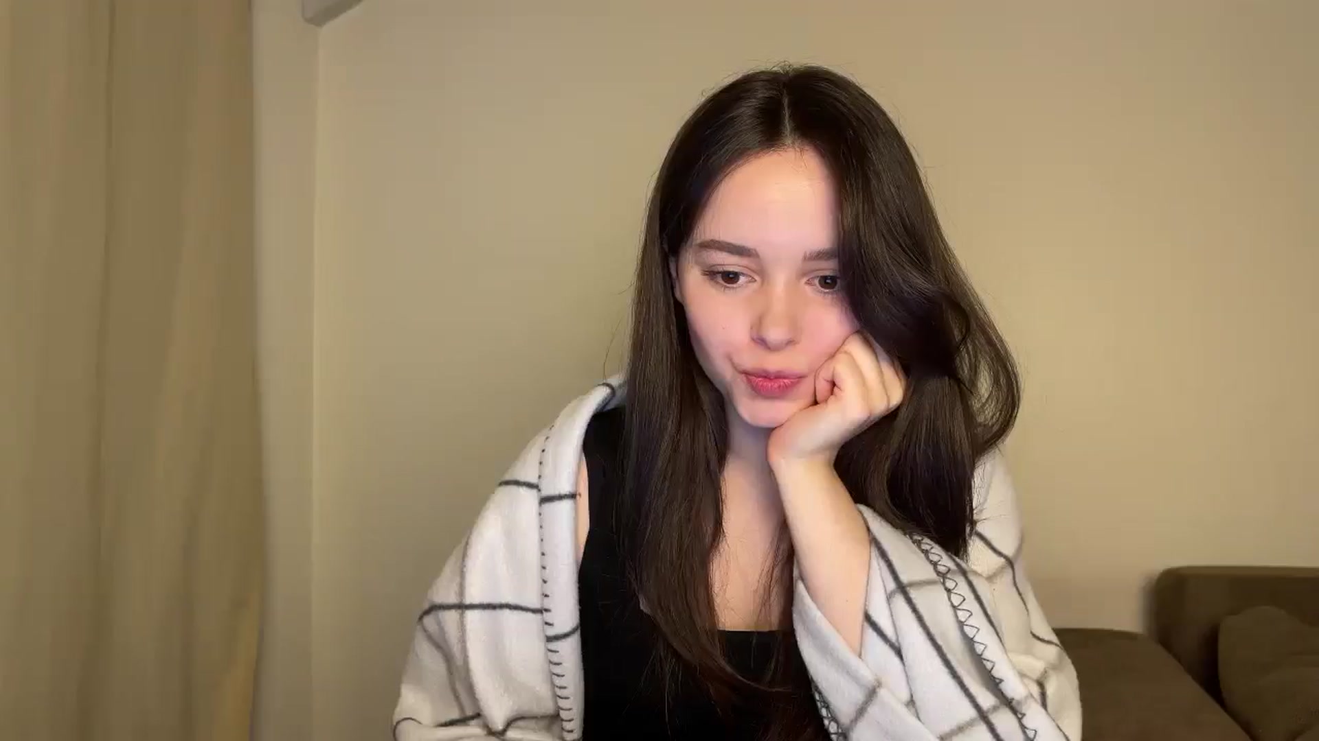 Gallery image thumbnail from TheGirl_'s myfreecams stream on, 07/03/2024, 17:14 image 18 of 20