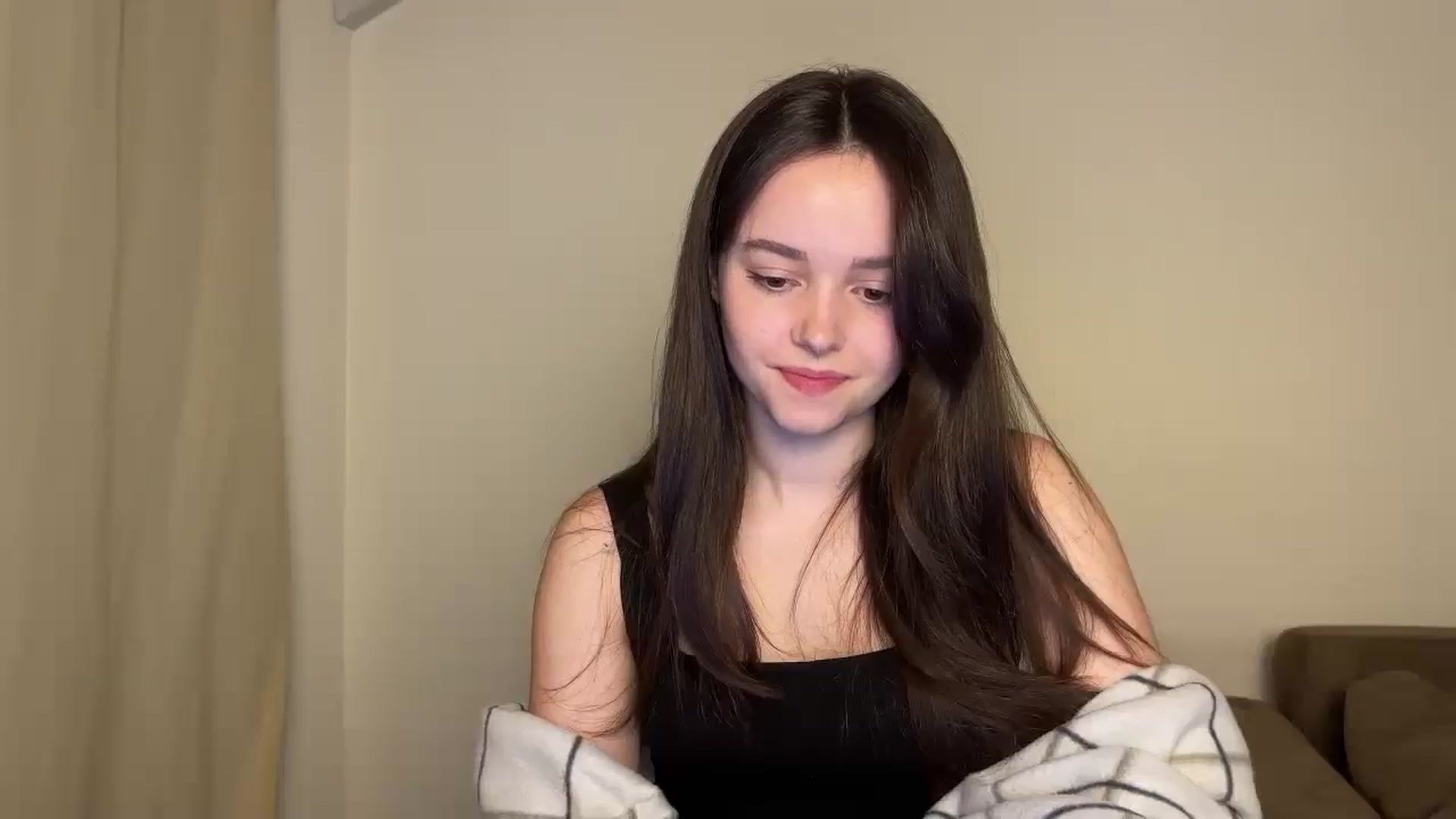 Gallery image thumbnail from TheGirl_'s myfreecams stream on, 07/03/2024, 17:14 image 7 of 20