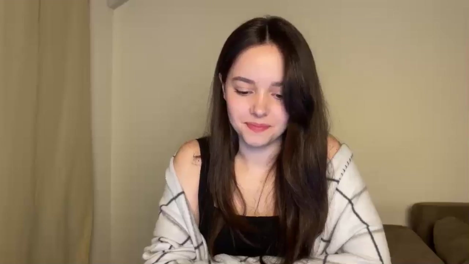 Gallery image thumbnail from TheGirl_'s myfreecams stream on, 07/03/2024, 17:14 image 9 of 20