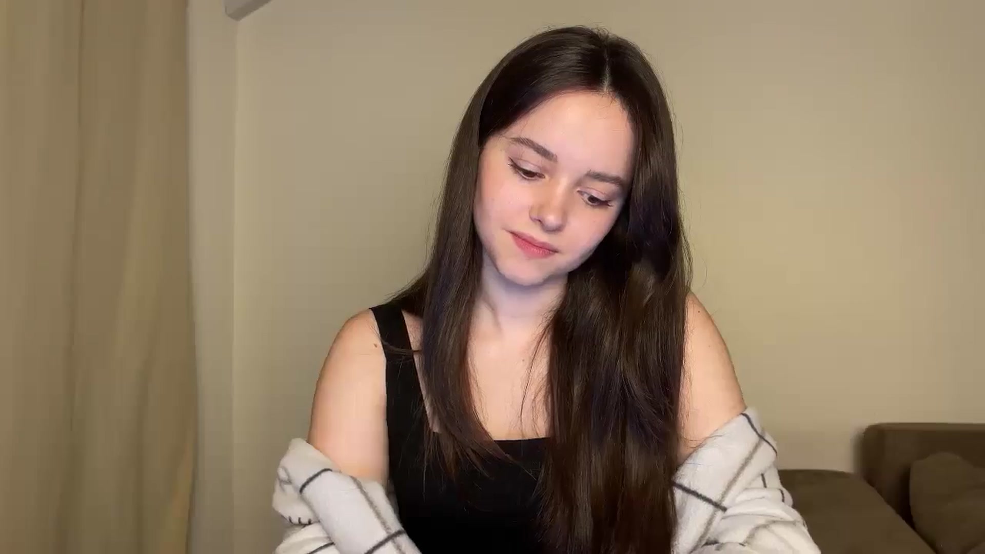 Gallery image thumbnail from TheGirl_'s myfreecams stream on, 07/03/2024, 17:14 image 13 of 20