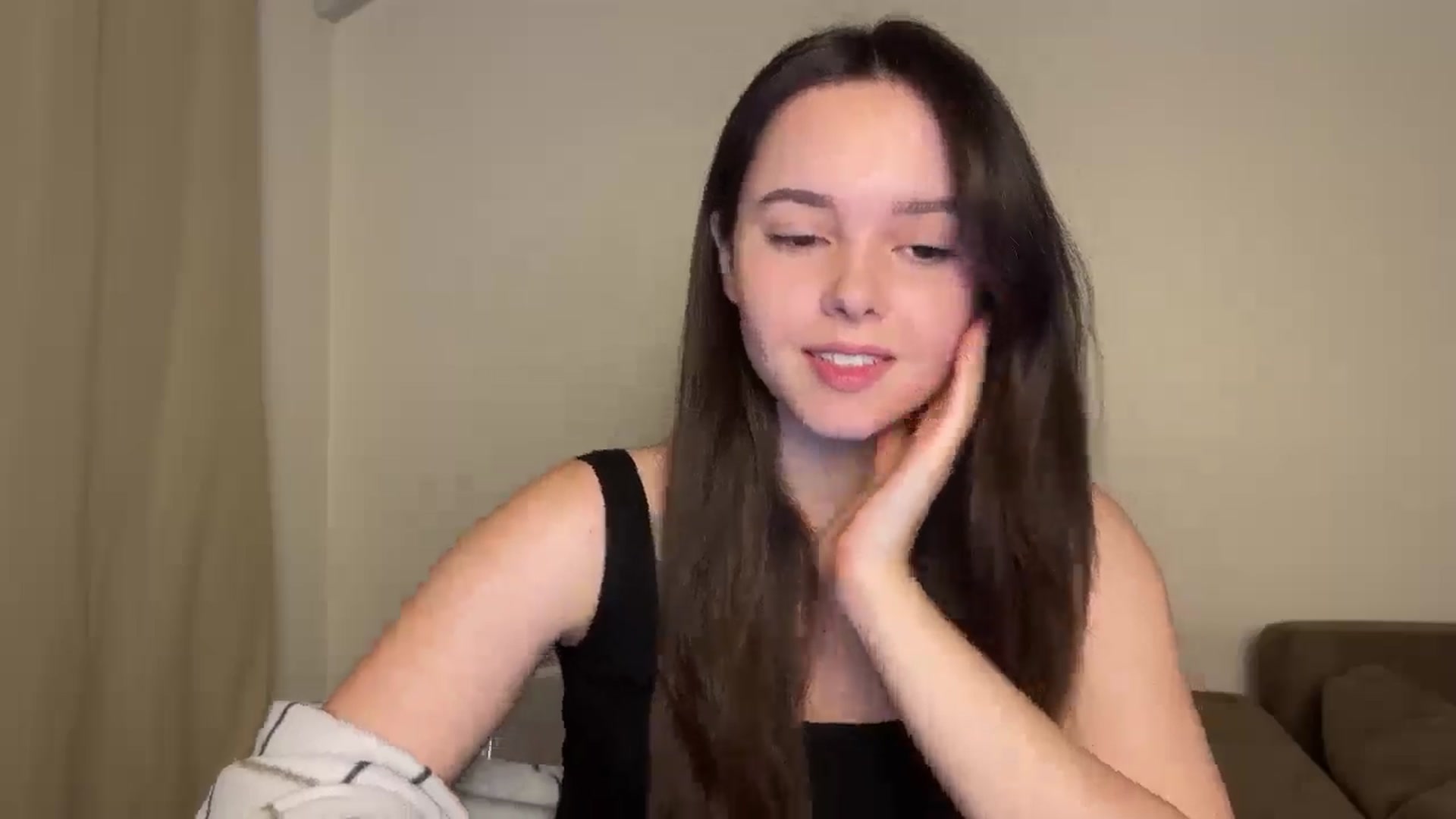 Gallery image thumbnail from TheGirl_'s myfreecams stream on, 07/03/2024, 17:34 image 19 of 20