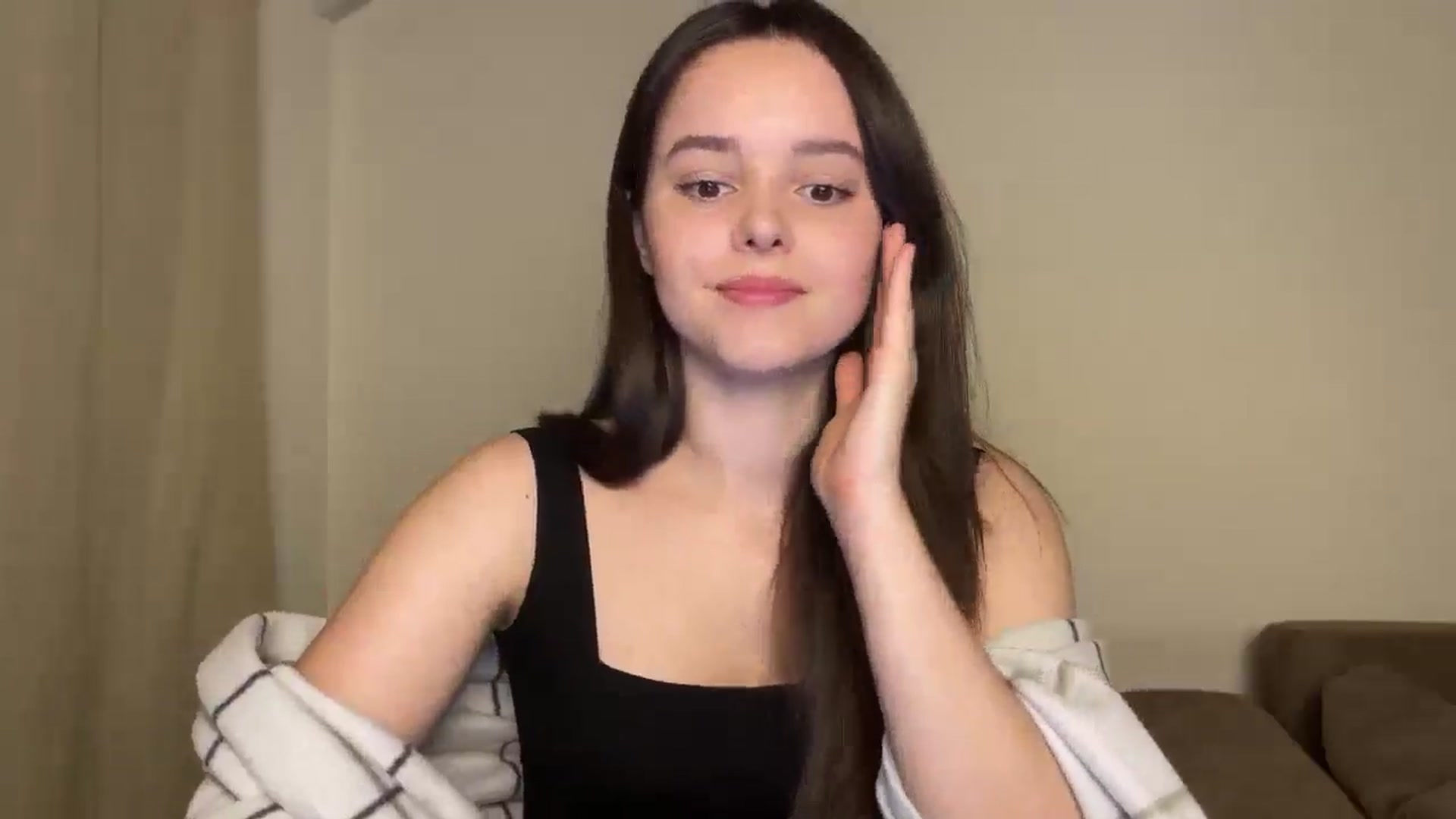 Gallery image thumbnail from TheGirl_'s myfreecams stream on, 07/03/2024, 17:48 image 10 of 20