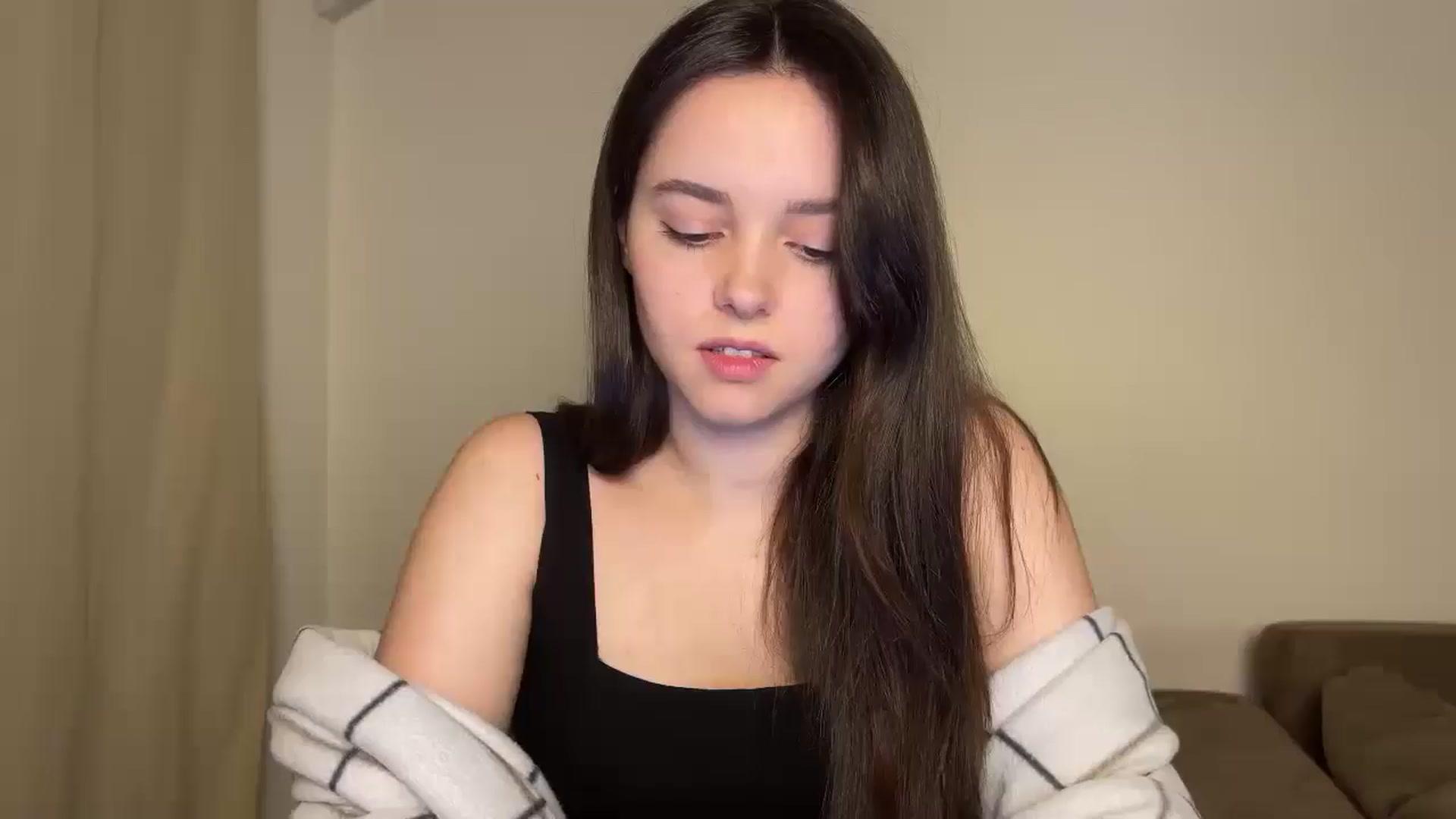 Gallery image thumbnail from TheGirl_'s myfreecams stream on, 07/03/2024, 17:48 image 7 of 20