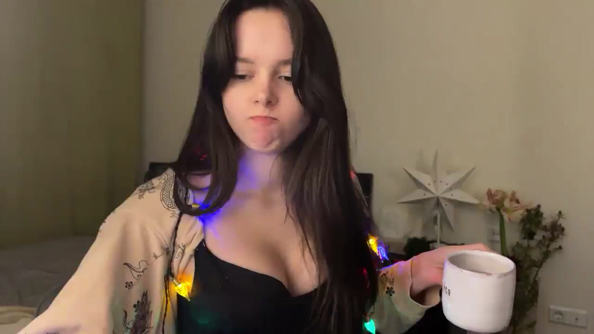 Gallery image thumbnail from TheGirl_'s myfreecams stream on, 12/22/2024, 04:48 image 16 of 20