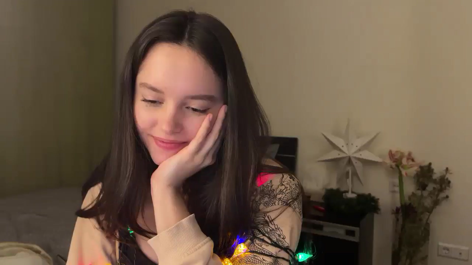 Gallery image thumbnail from TheGirl_'s myfreecams stream on, 12/22/2024, 04:48 image 19 of 20