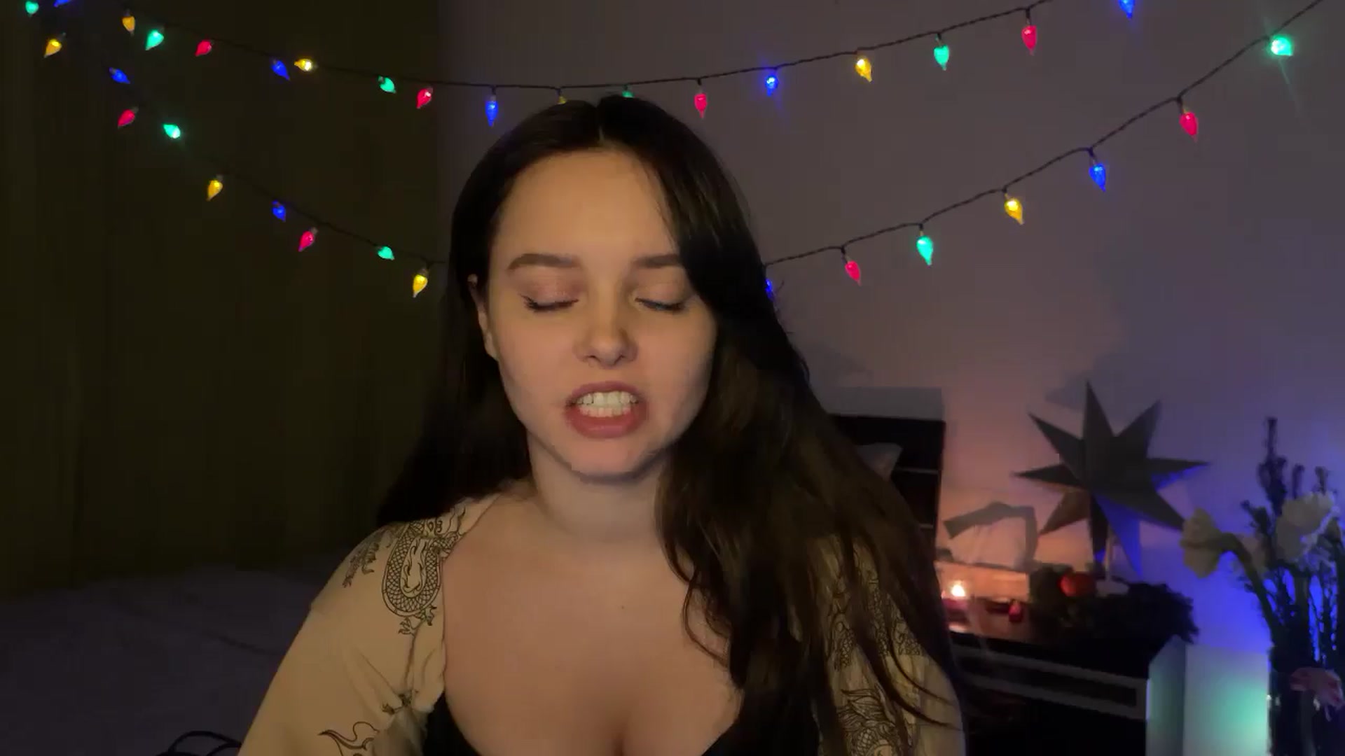Gallery image thumbnail from TheGirl_'s myfreecams stream on, 12/29/2024, 03:28 image 13 of 20