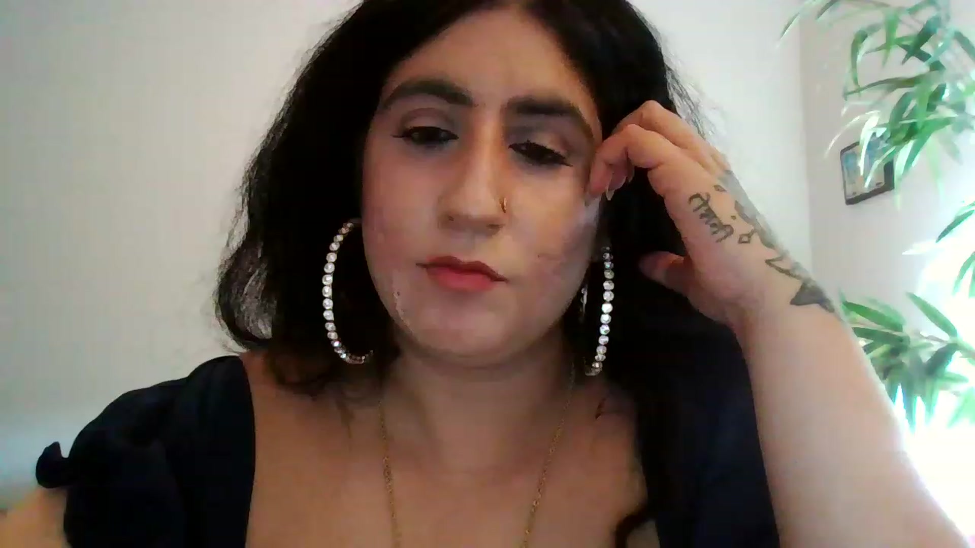 Gallery image thumbnail from TheGirlfriend's myfreecams stream on, 06/20/2023, 24:57 image 14 of 20