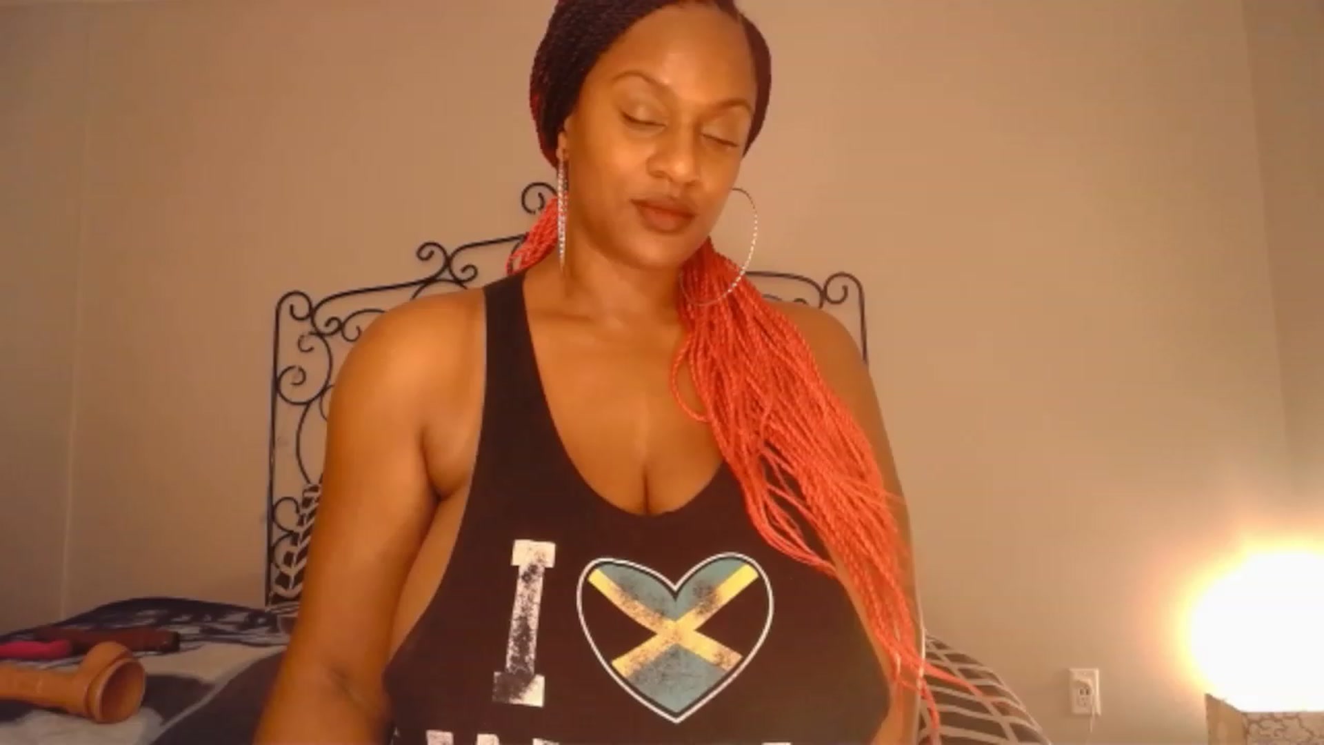 Gallery image thumbnail from TheIconicGirl's myfreecams stream on, 12/06/2022, 13:17 image 8 of 20