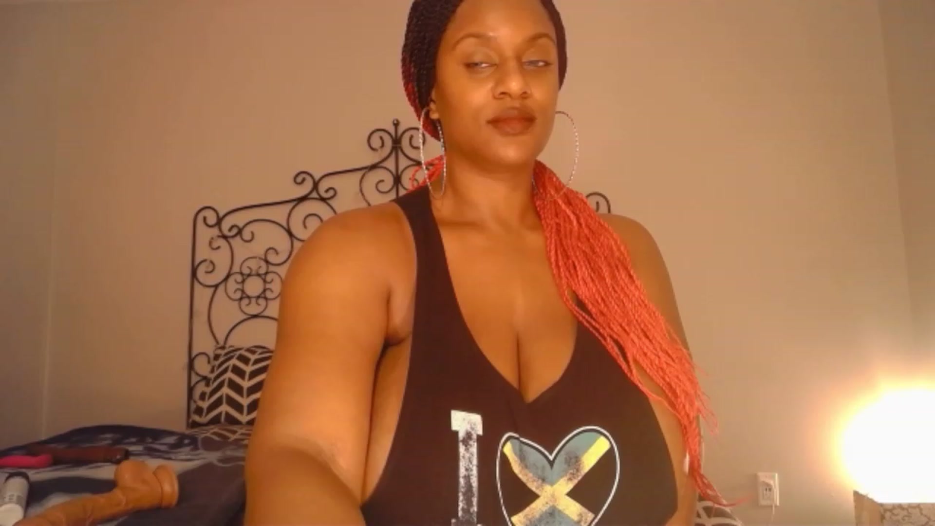 Gallery image thumbnail from TheIconicGirl's myfreecams stream on, 12/06/2022, 14:07 image 18 of 20