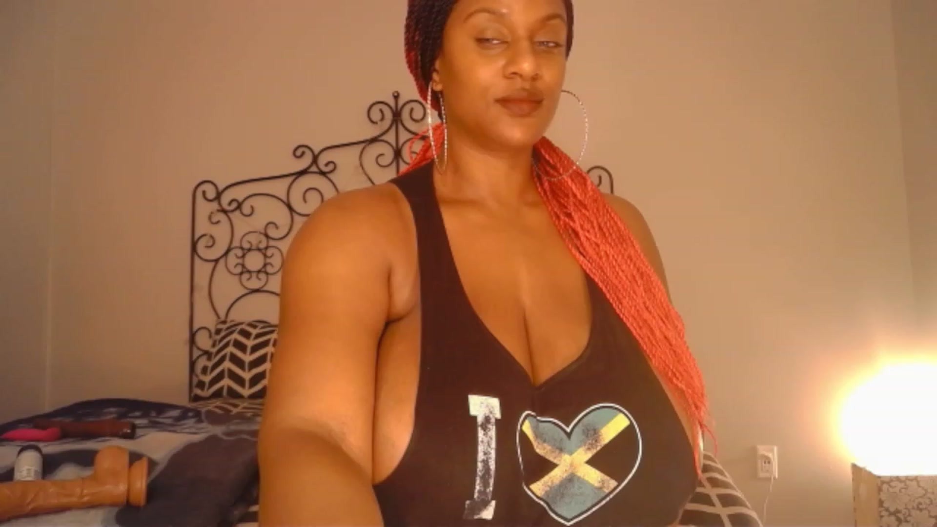 Gallery image thumbnail from TheIconicGirl's myfreecams stream on, 12/06/2022, 14:53 image 14 of 20