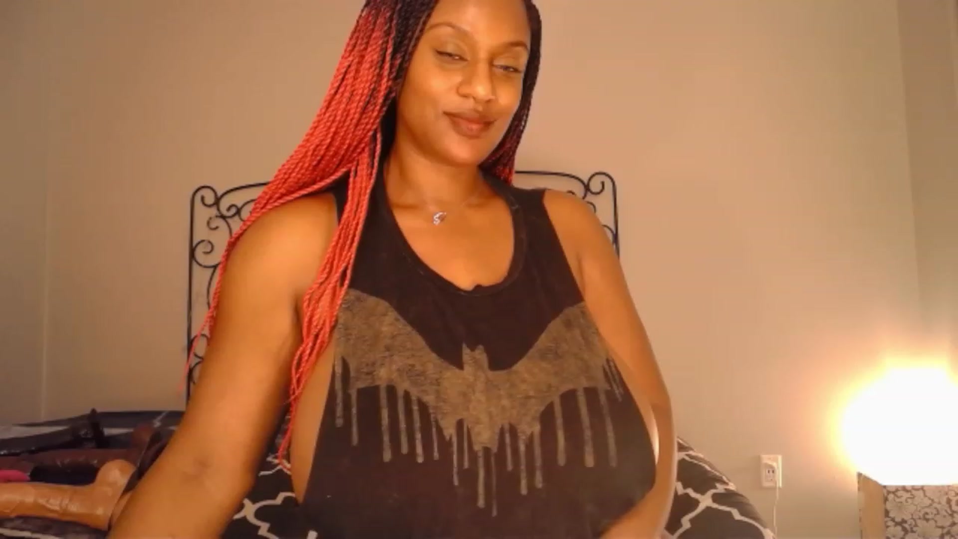 Gallery image thumbnail from TheIconicGirl's myfreecams stream on, 01/05/2023, 20:33 image 10 of 20