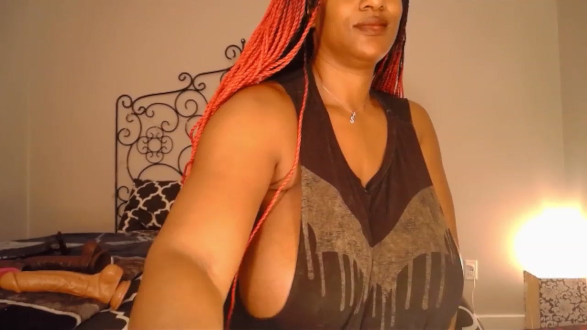 Gallery image thumbnail from TheIconicGirl's myfreecams stream on, 01/05/2023, 20:33 image 18 of 20