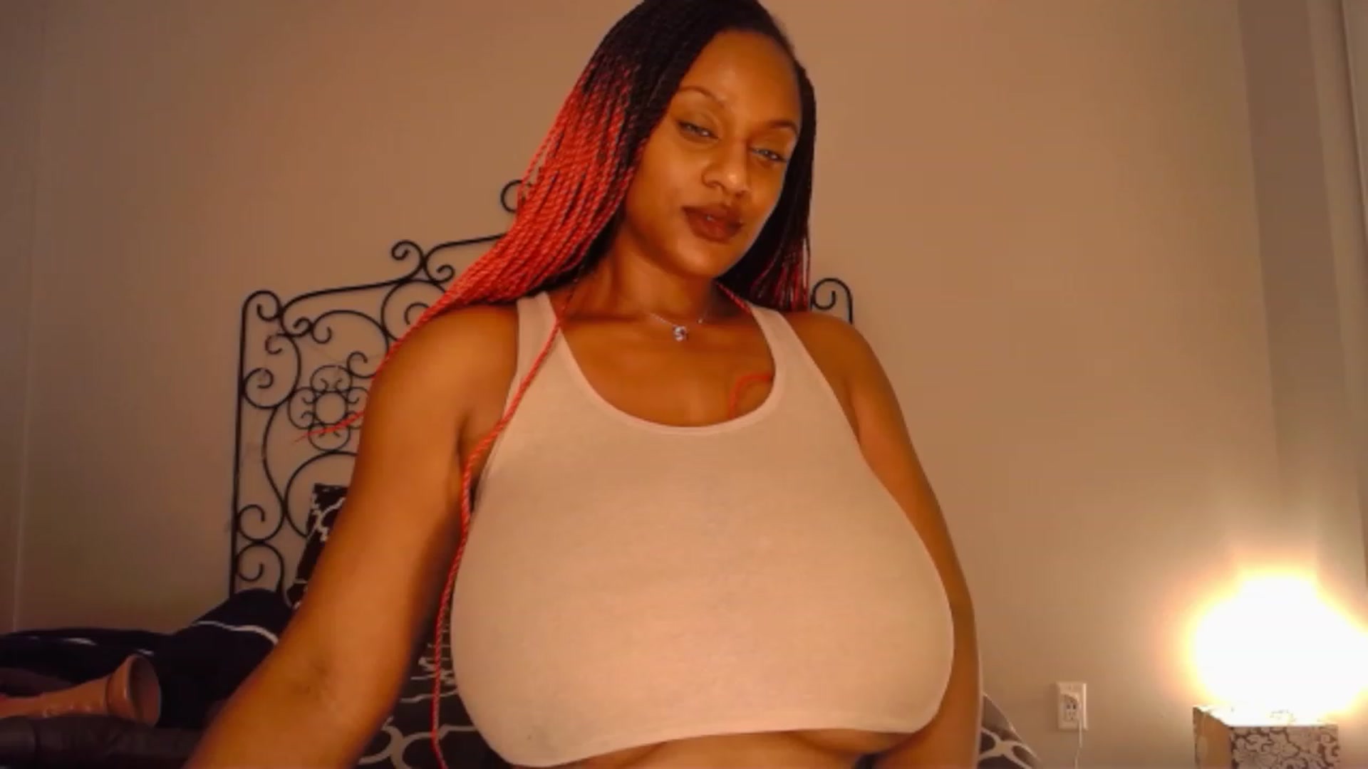 Gallery image thumbnail from TheIconicGirl's myfreecams stream on, 01/08/2023, 17:57 image 20 of 20