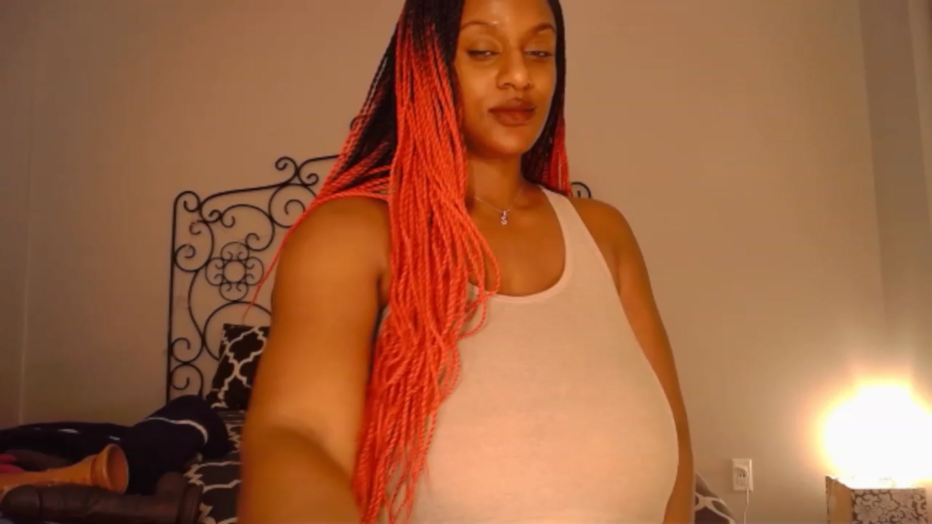 Gallery image thumbnail from TheIconicGirl's myfreecams stream on, 01/08/2023, 19:06 image 7 of 20