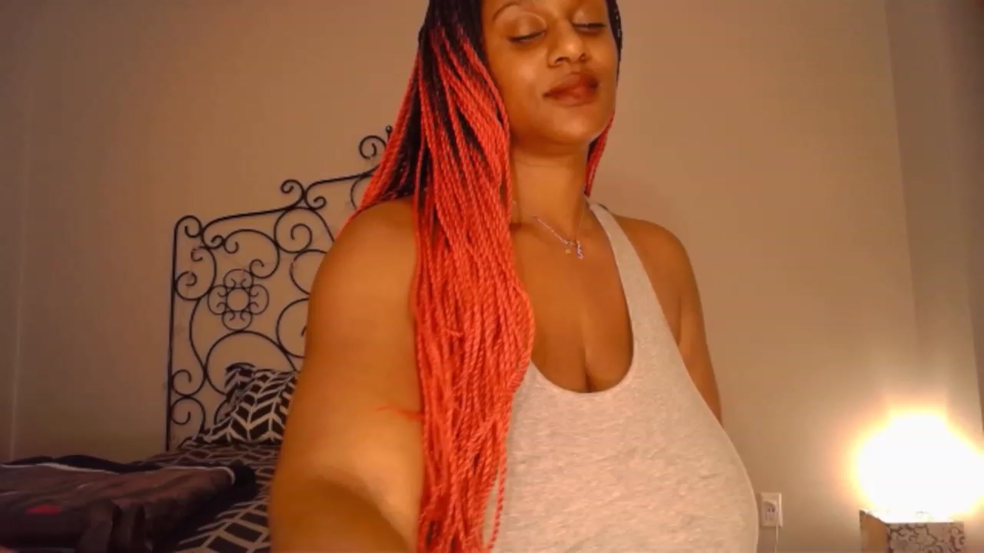 Gallery image thumbnail from TheIconicGirl's myfreecams stream on, 01/23/2023, 01:28 image 6 of 20