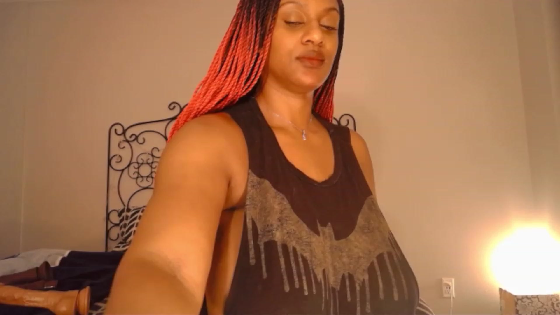 Gallery image thumbnail from TheIconicGirl's myfreecams stream on, 01/28/2023, 14:43 image 13 of 20