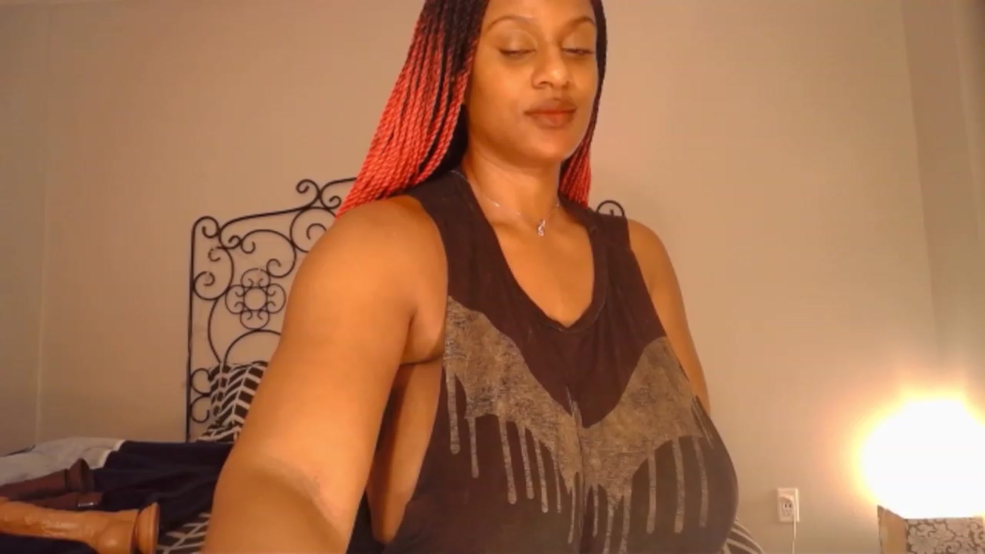 Gallery image thumbnail from TheIconicGirl's myfreecams stream on, 01/28/2023, 14:43 image 10 of 20