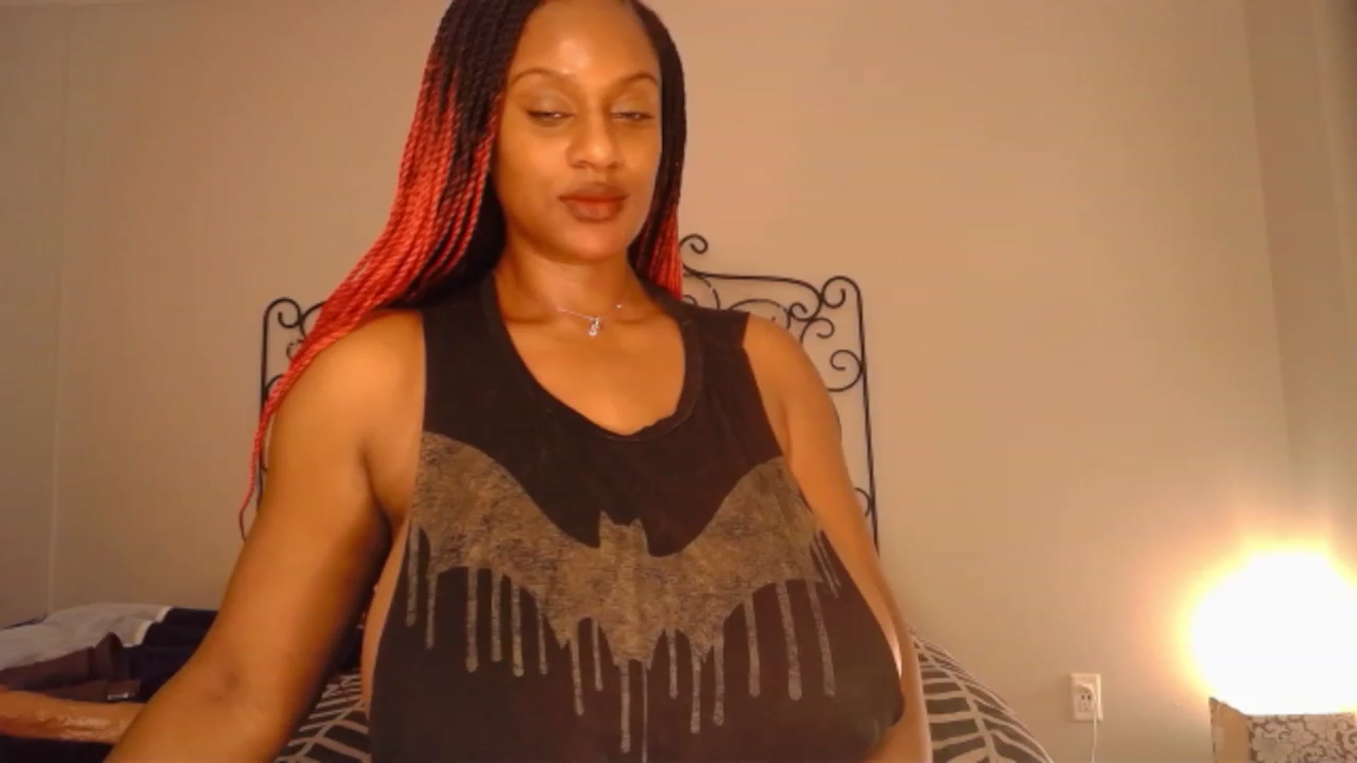 Gallery image thumbnail from TheIconicGirl's myfreecams stream on, 01/28/2023, 14:43 image 6 of 20