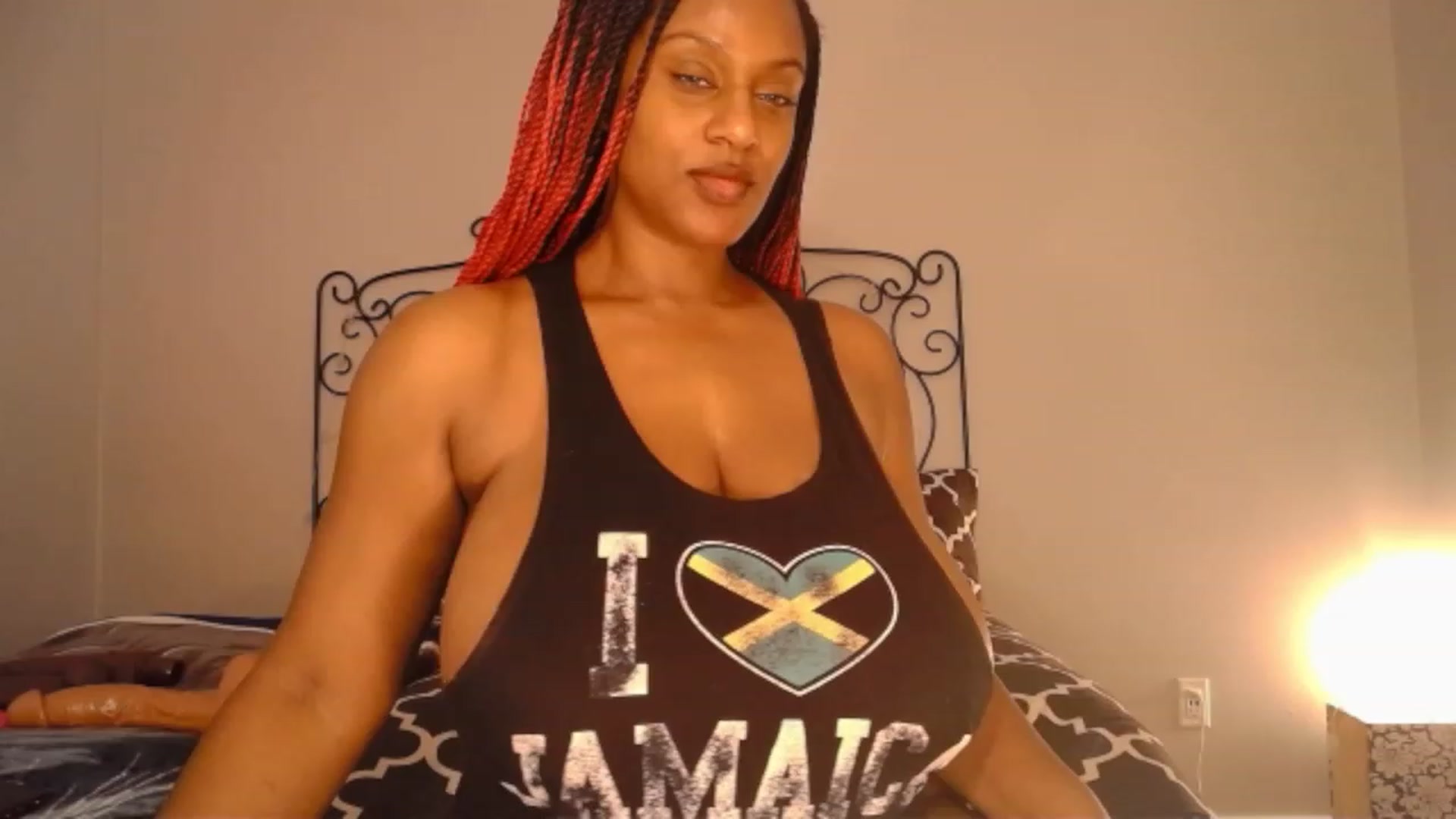 Gallery image thumbnail from TheIconicGirl's myfreecams stream on, 01/31/2023, 14:50 image 13 of 20