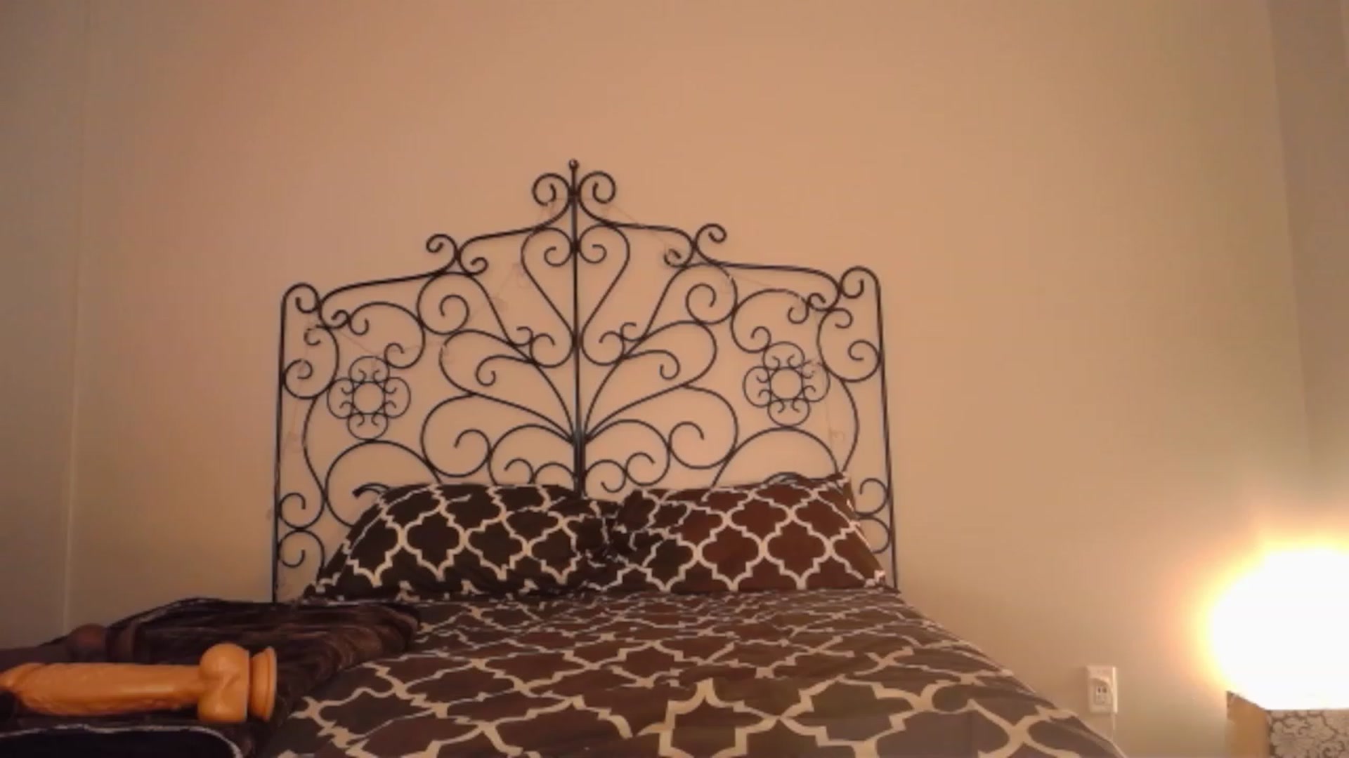 Gallery image thumbnail from TheIconicGirl's myfreecams stream on, 02/14/2023, 15:11 image 20 of 20