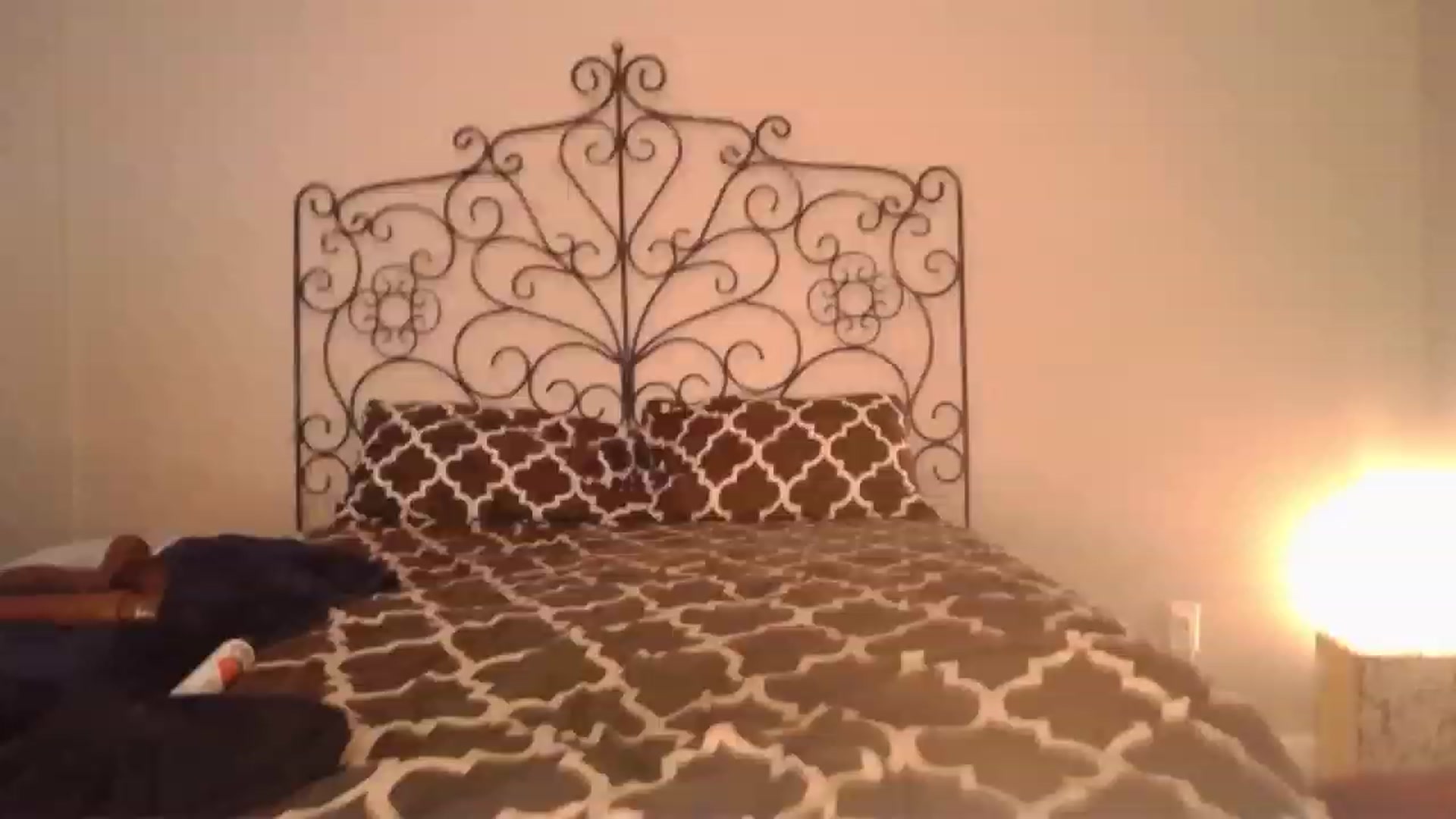 Gallery image thumbnail from TheIconicGirl's myfreecams stream on, 02/26/2023, 18:45 image 12 of 20