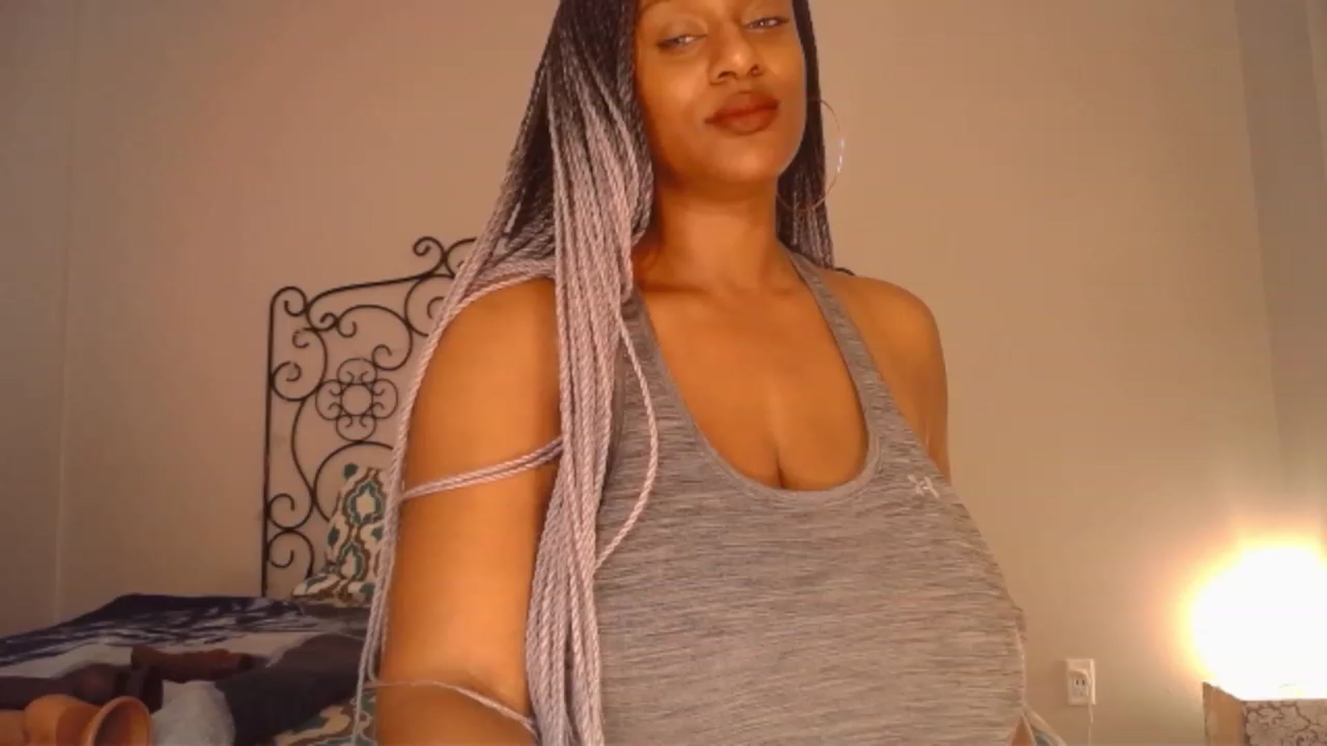 Gallery image thumbnail from TheIconicGirl's myfreecams stream on, 03/26/2023, 16:20 image 9 of 20