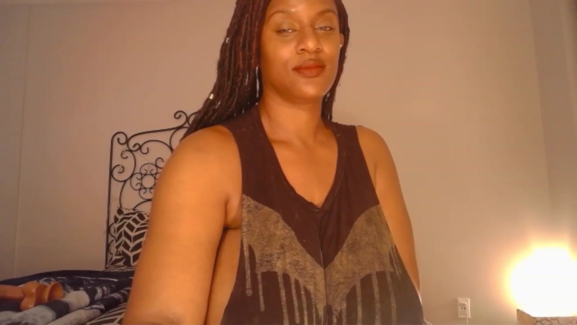 Gallery image thumbnail from TheIconicGirl's myfreecams stream on, 05/14/2023, 14:46 image 1 of 20