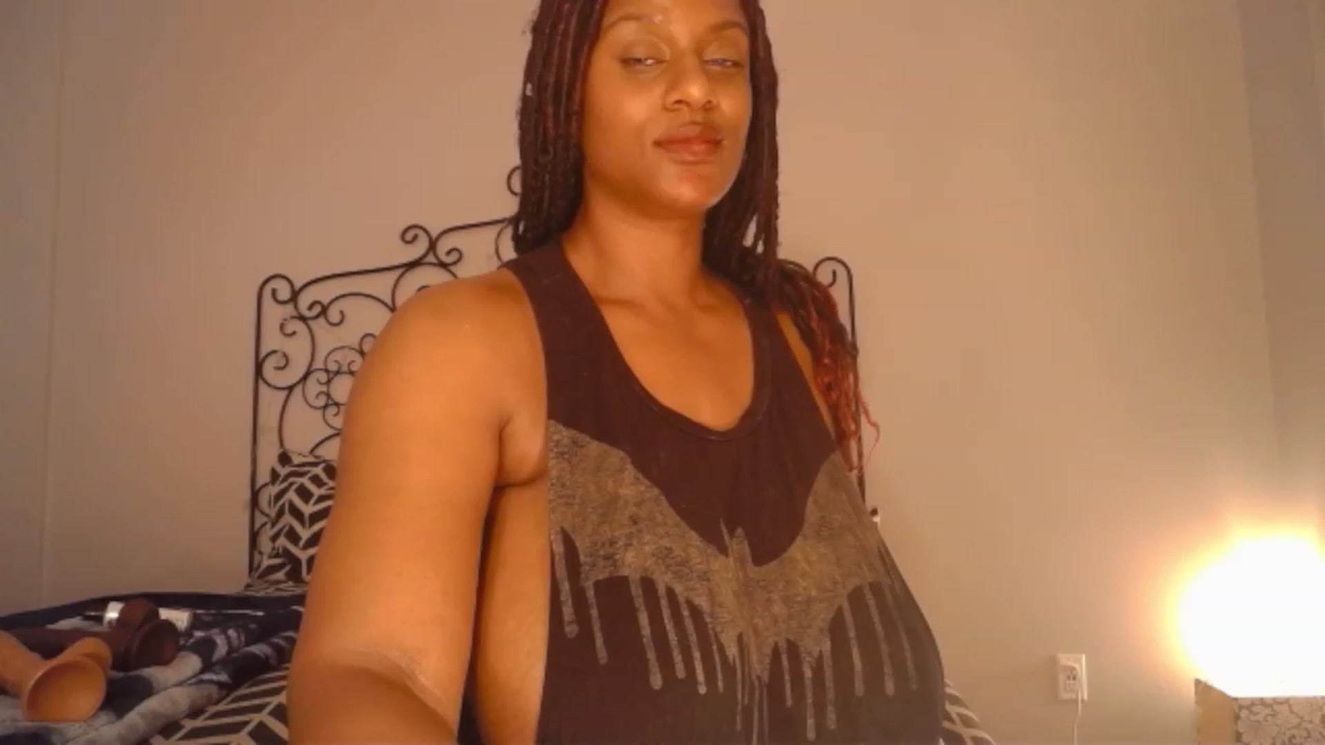 Gallery image thumbnail from TheIconicGirl's myfreecams stream on, 05/14/2023, 17:46 image 11 of 20