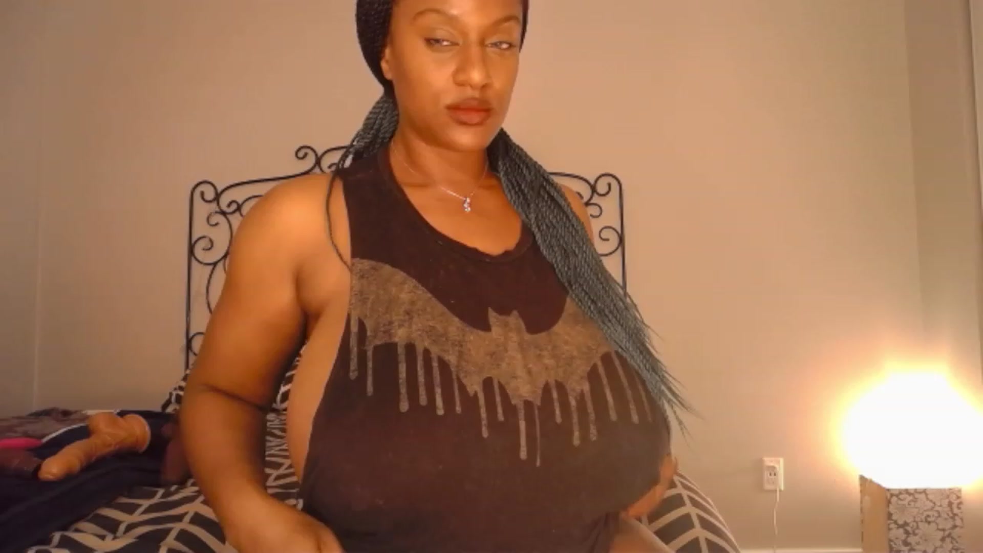 Gallery image thumbnail from TheIconicGirl's myfreecams stream on, 06/08/2023, 16:04 image 1 of 20