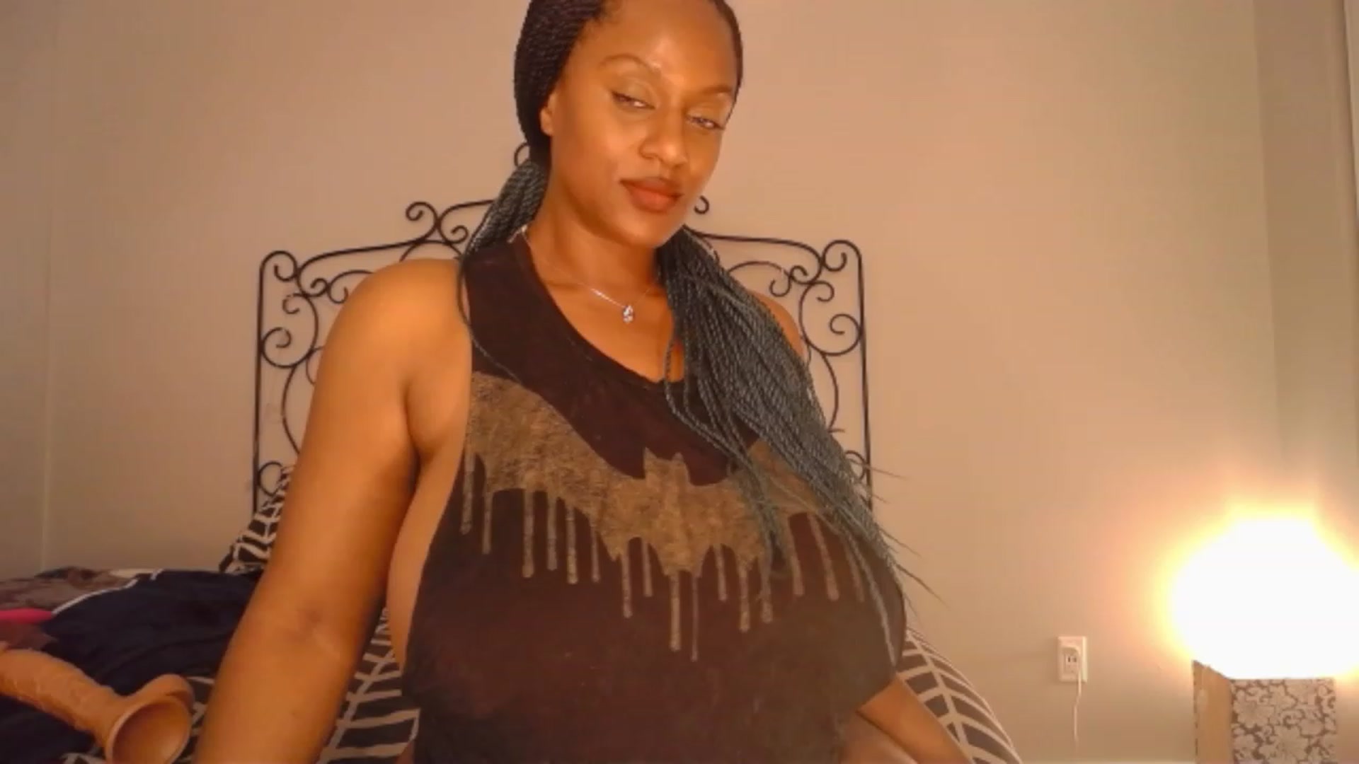 Gallery image thumbnail from TheIconicGirl's myfreecams stream on, 06/08/2023, 16:04 image 9 of 20