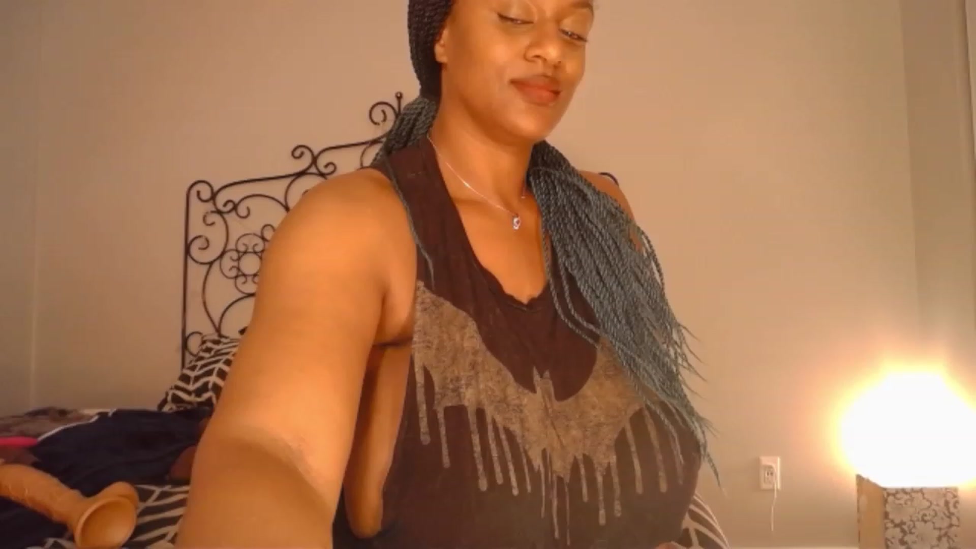 Gallery image thumbnail from TheIconicGirl's myfreecams stream on, 06/08/2023, 16:04 image 5 of 20