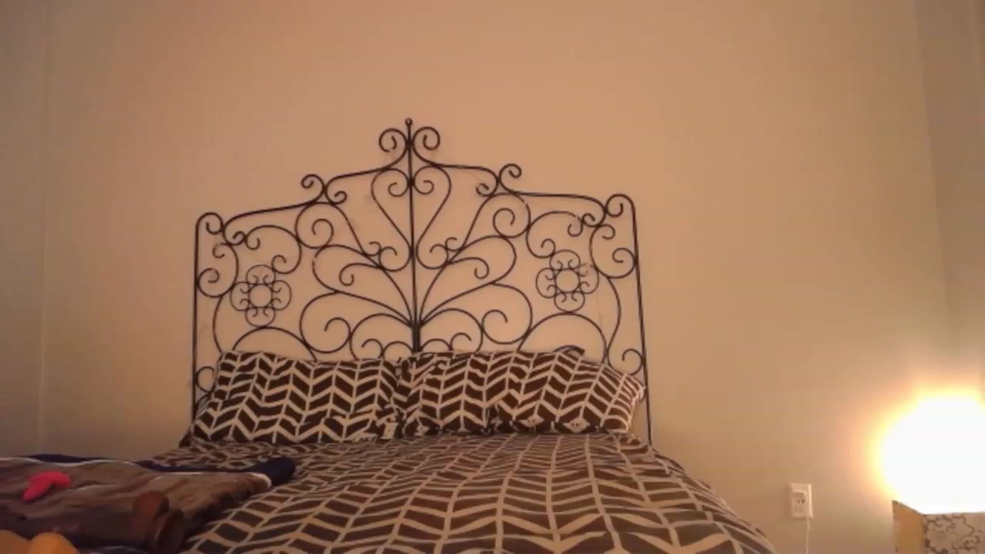 Gallery image thumbnail from TheIconicGirl's myfreecams stream on, 06/11/2023, 19:57 image 13 of 20