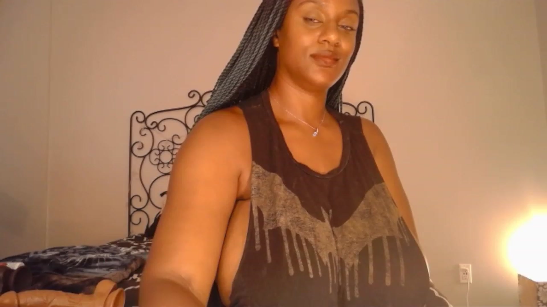 Gallery image thumbnail from TheIconicGirl's myfreecams stream on, 06/29/2023, 19:50 image 12 of 20