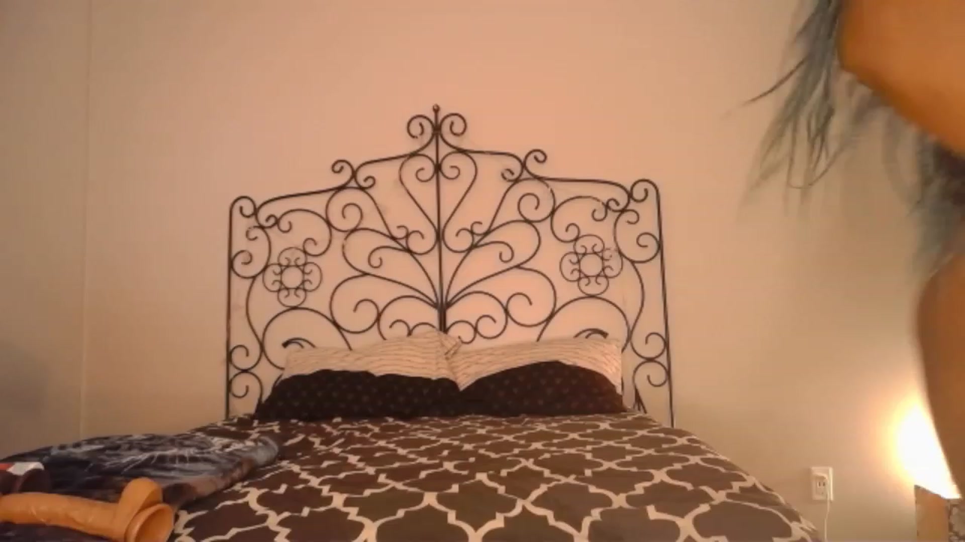 Gallery image thumbnail from TheIconicGirl's myfreecams stream on, 06/29/2023, 19:50 image 4 of 20