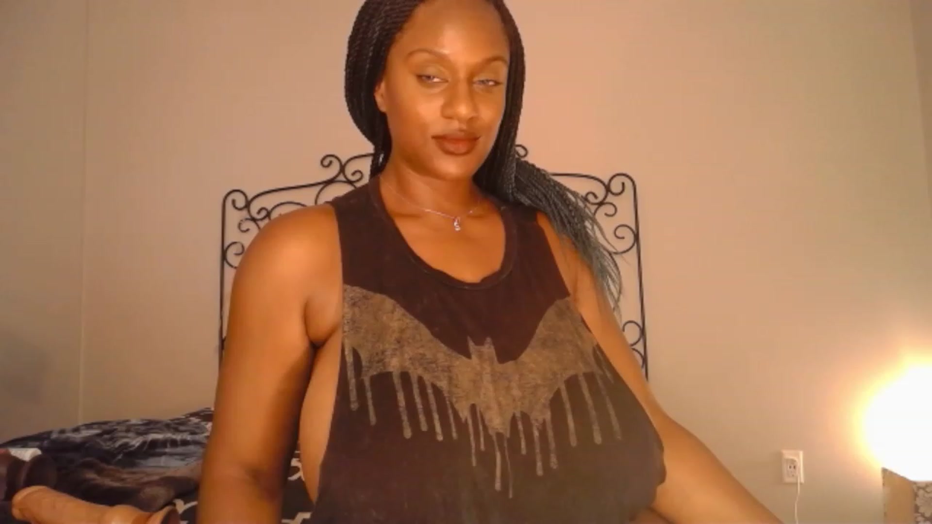 Gallery image thumbnail from TheIconicGirl's myfreecams stream on, 06/29/2023, 20:22 image 10 of 20